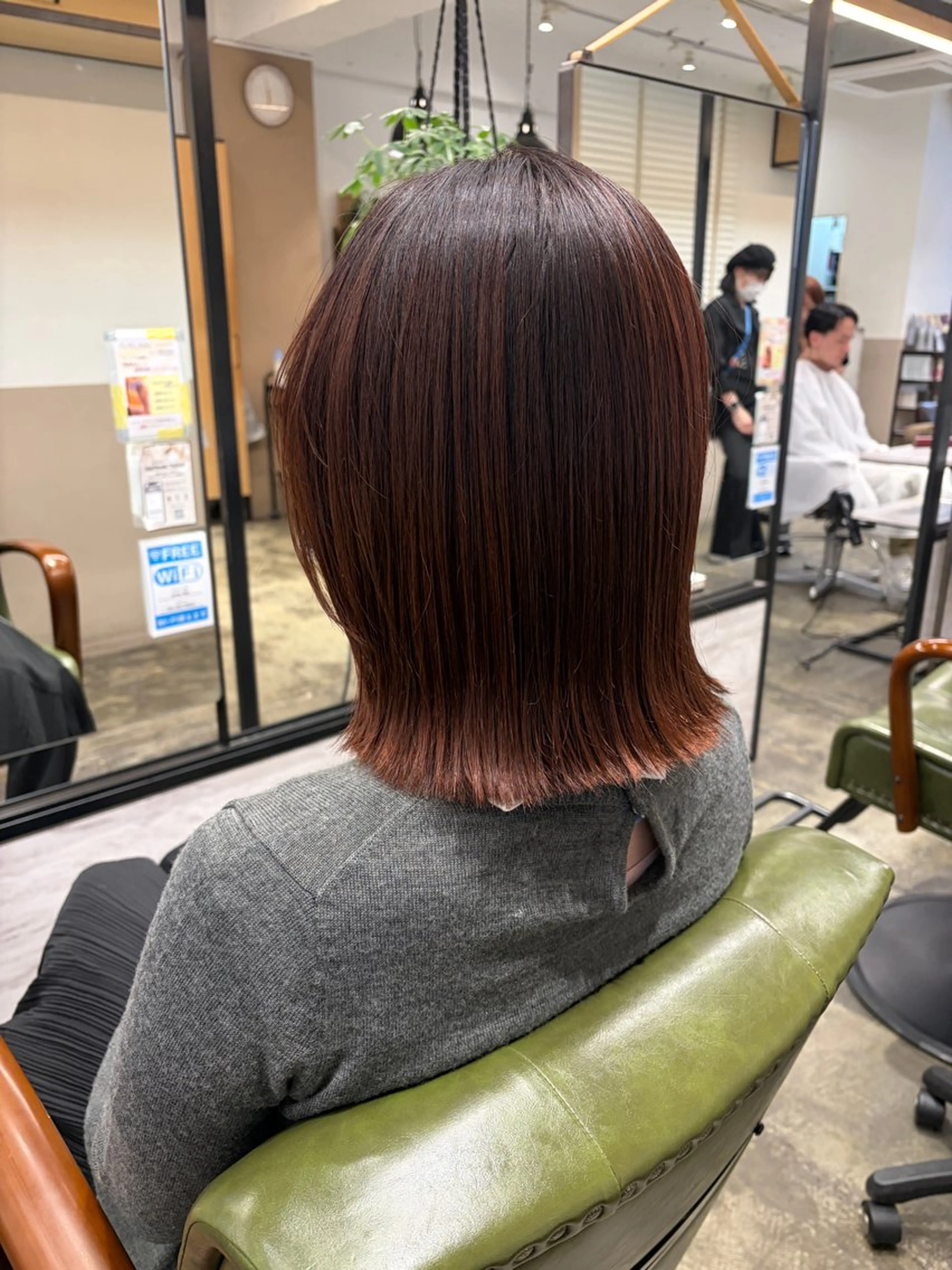 ミディアム カット ヘアカラー トリートメント 菅野 涼 ARTS litaのヘアスタイル