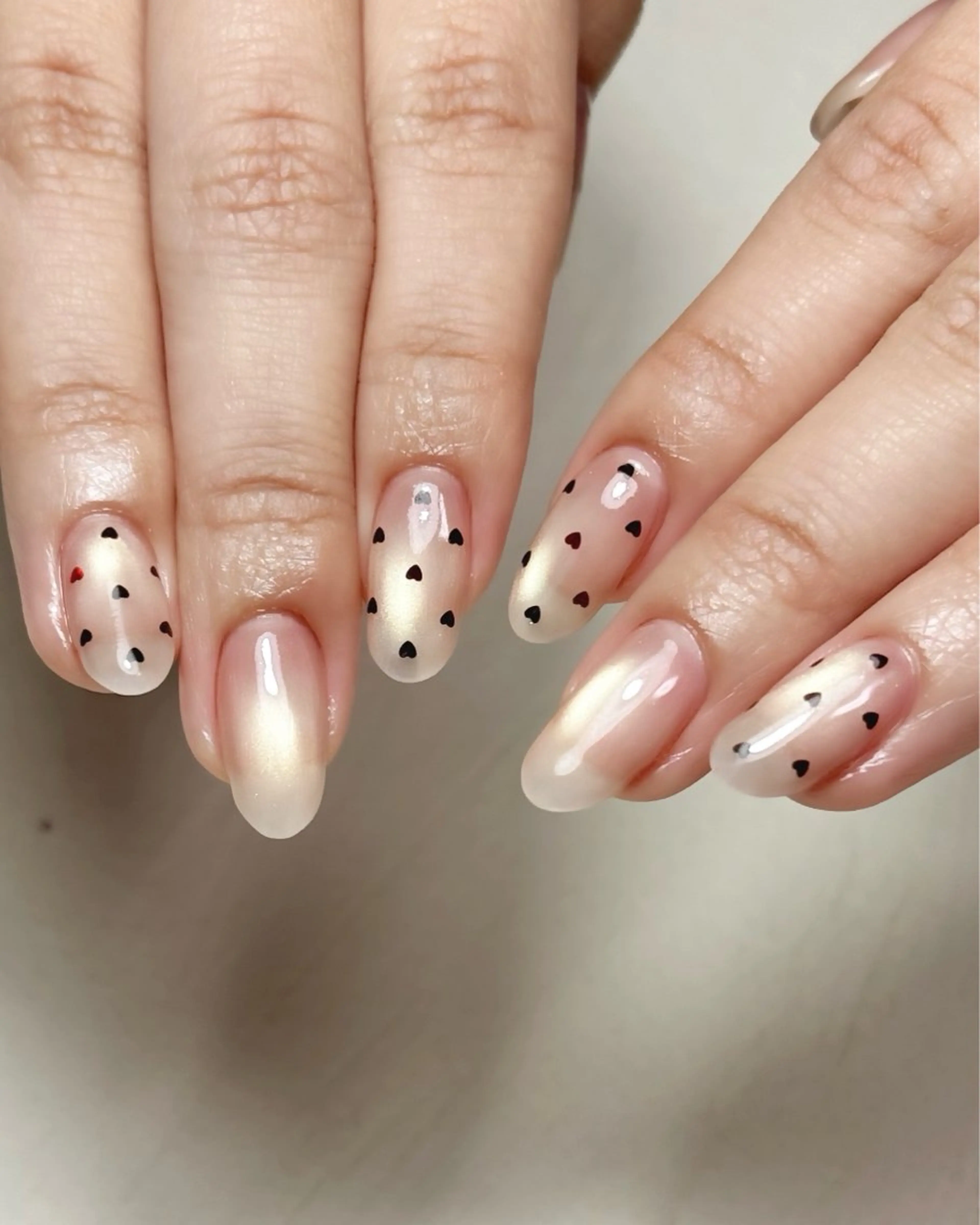 ネイル ハンドネイル Tiny Glowのネイルデザイン
