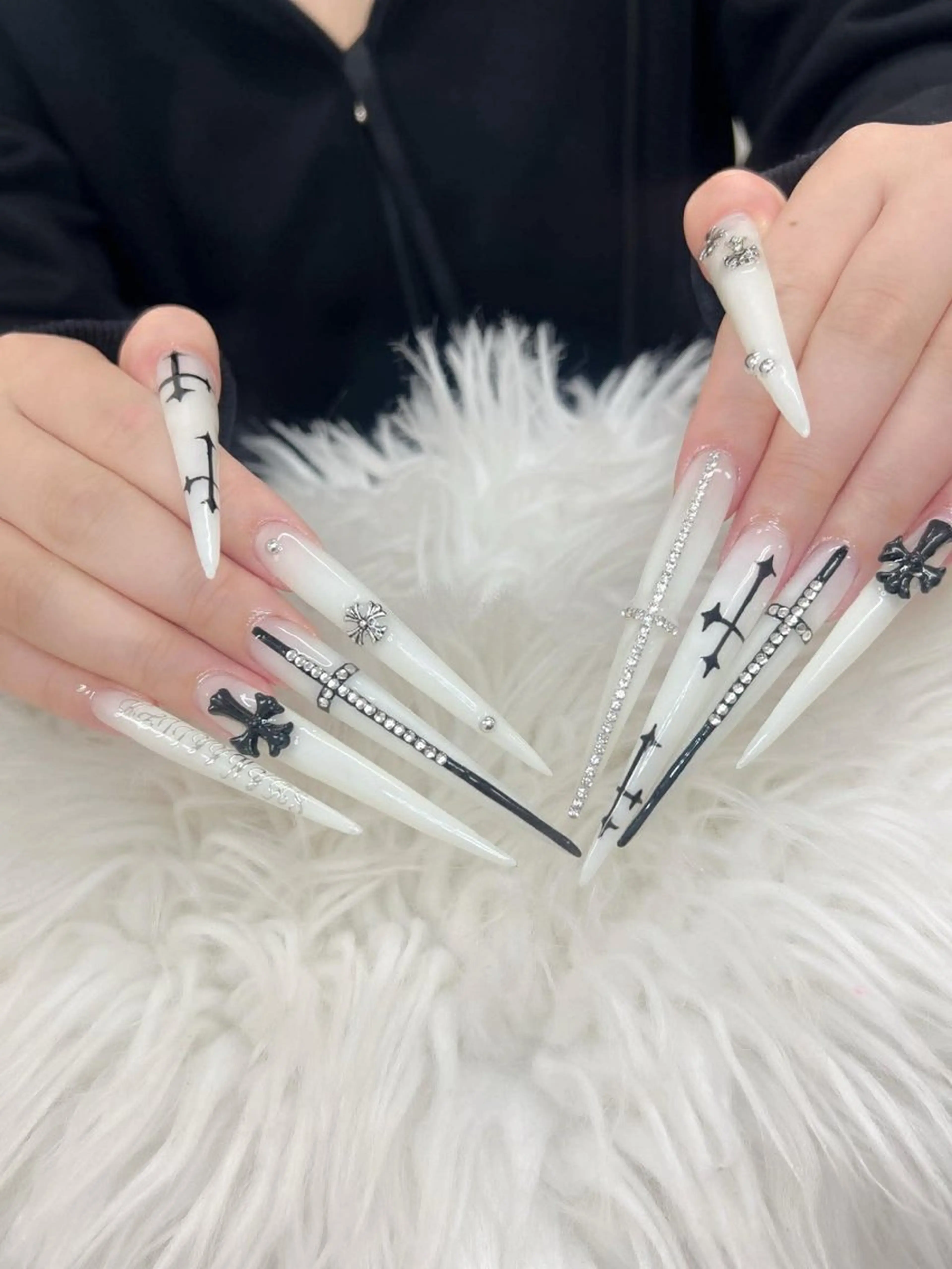 ネイル ハンドネイル ANH ゴテゴテネイルのネイルデザイン