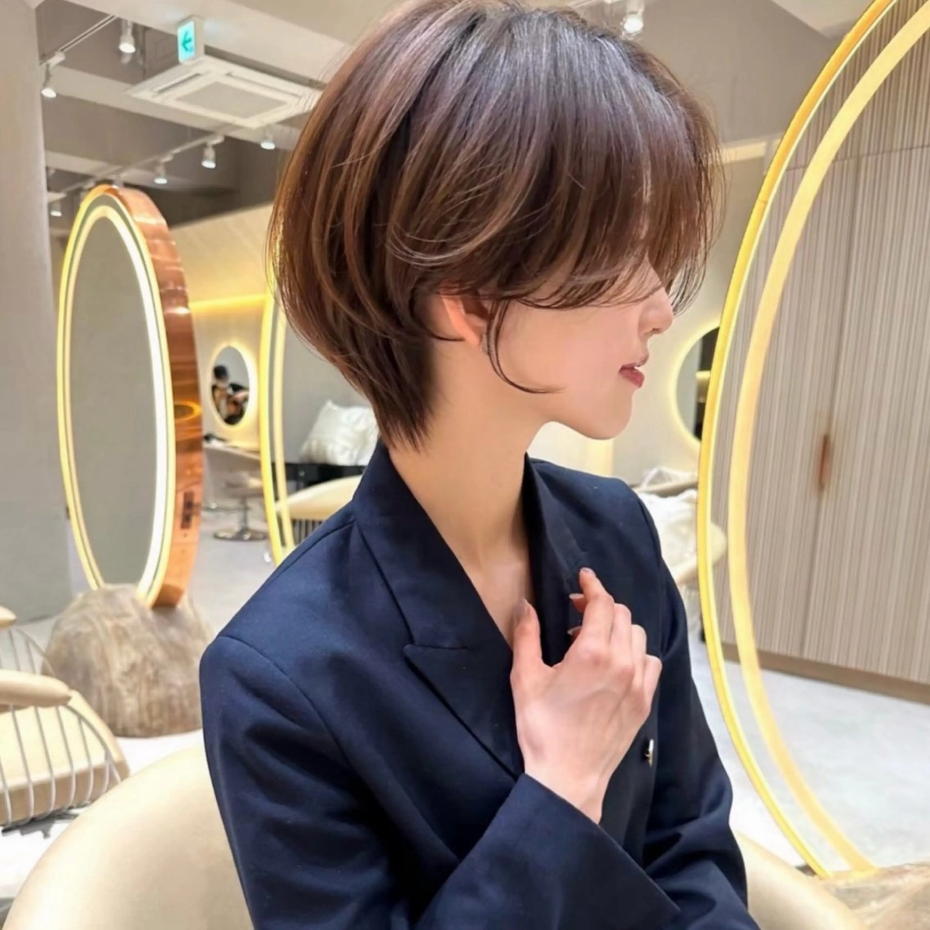 ショート レイヤー|縮毛矯正 |韓国ボブ|岡田洸太のヘアスタイル