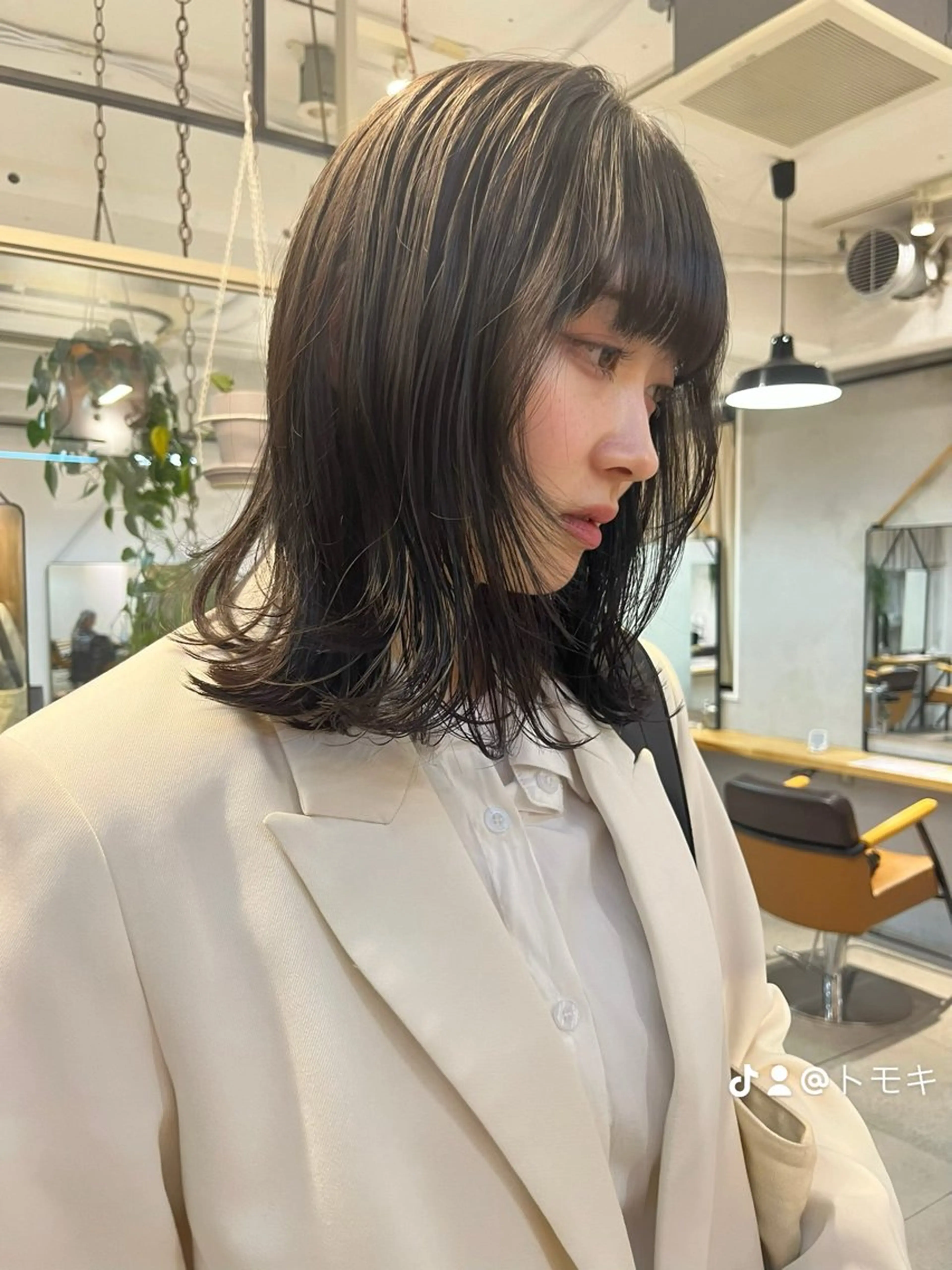 ミディアム カラー ベージュカラー 透明感カラー ヘアカラー トリートメント 赤み消しカラー/ ナチュラル/トモキのヘアスタイル