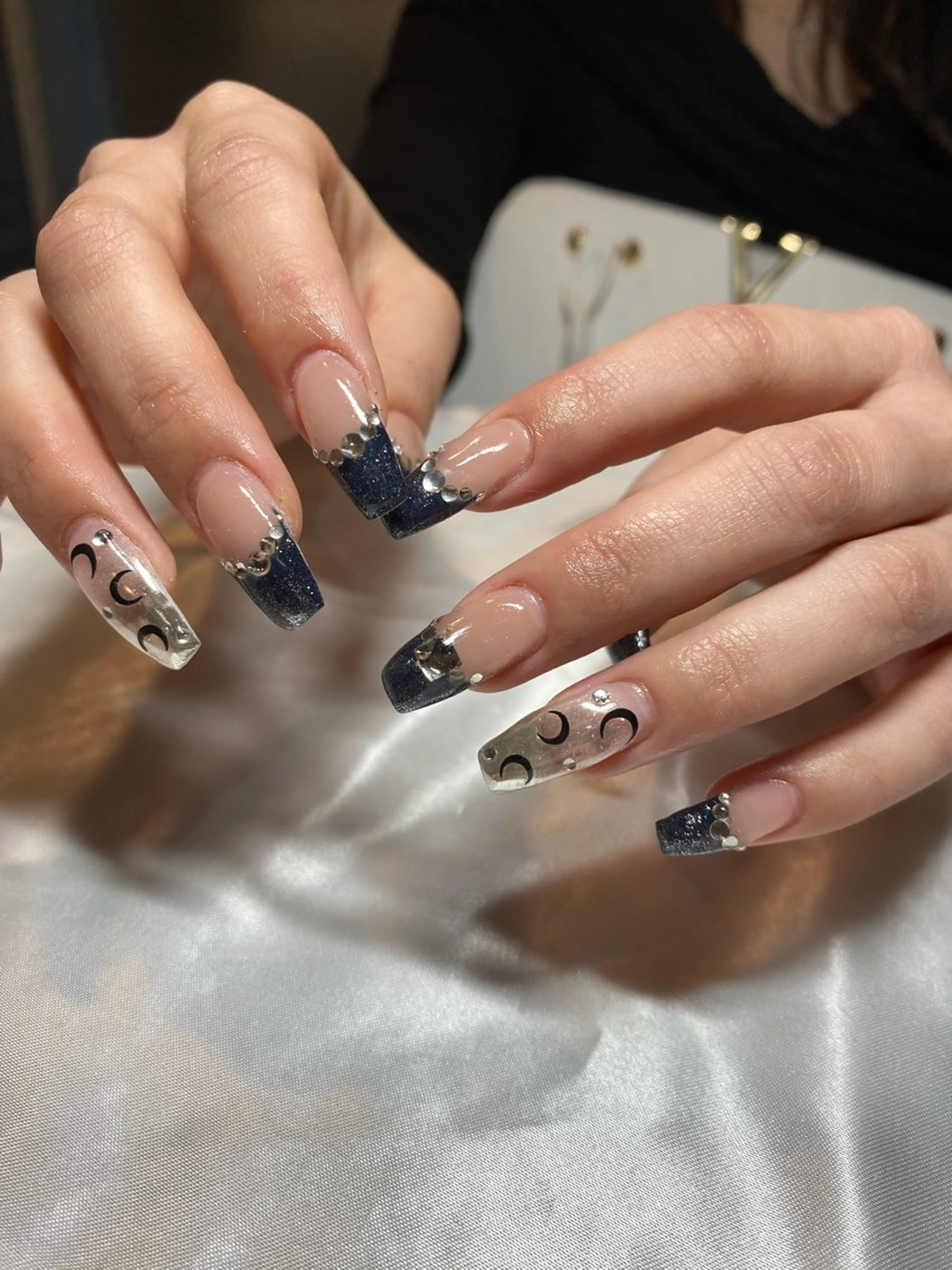 ネイル アートネイル ハンドネイル REINA ルレイル心斎橋のネイルデザイン