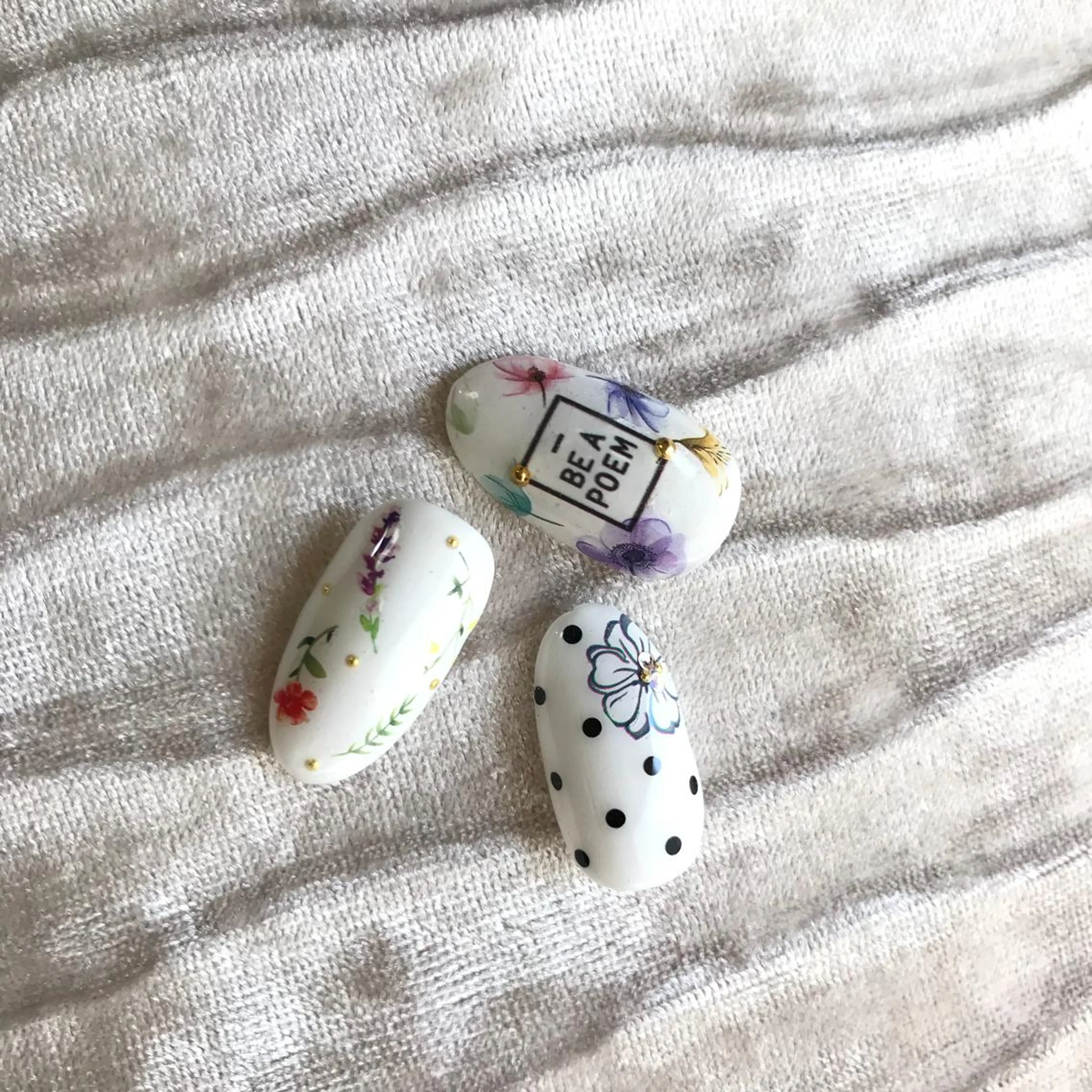 ネイル アートネイル ワンカラーネイル RireOne ~リルワン~のネイルデザイン