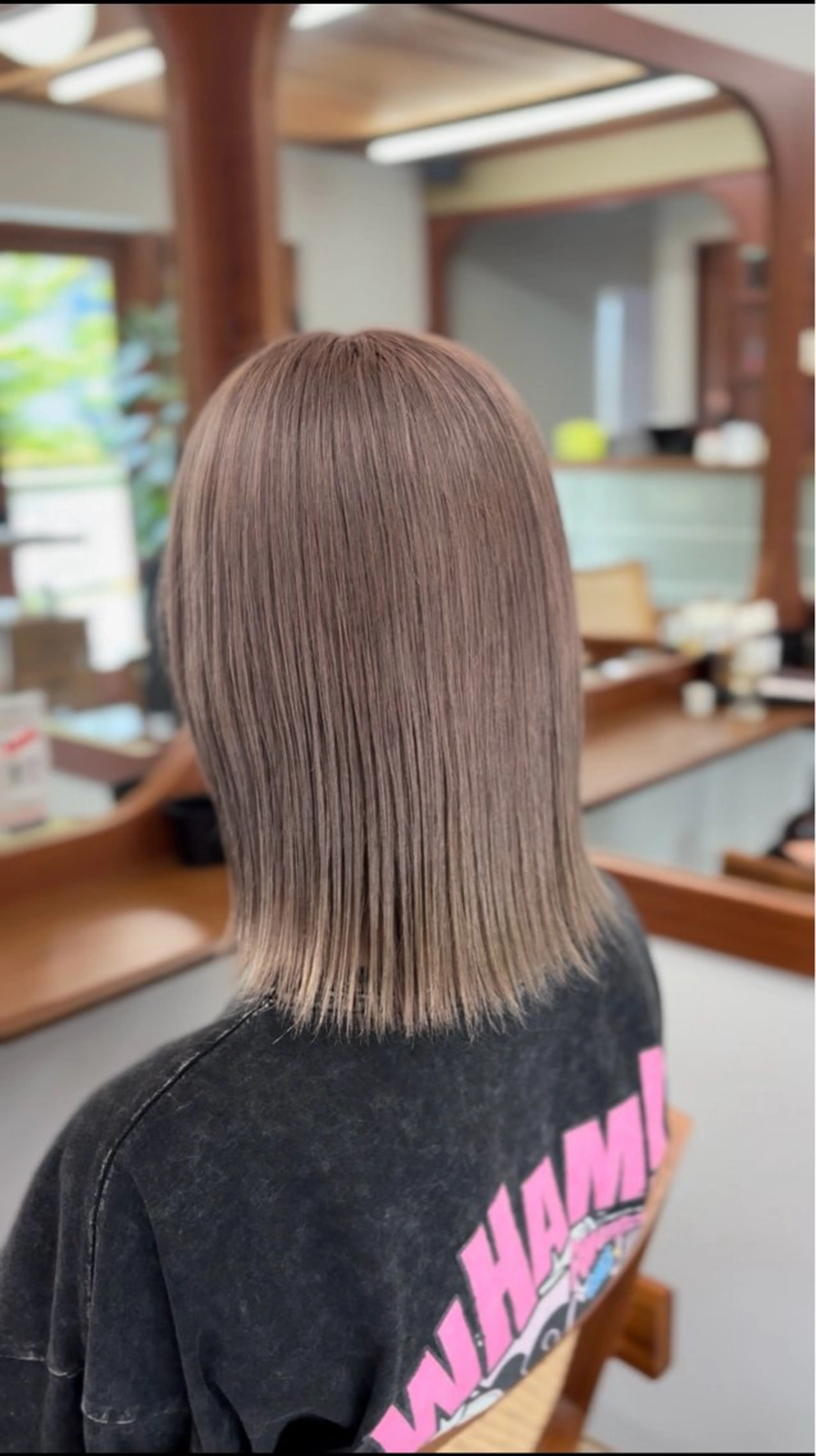 ミディアム カラー グレージュ ミルクティーグレージュ 五十嵐 雄毅のヘアスタイル