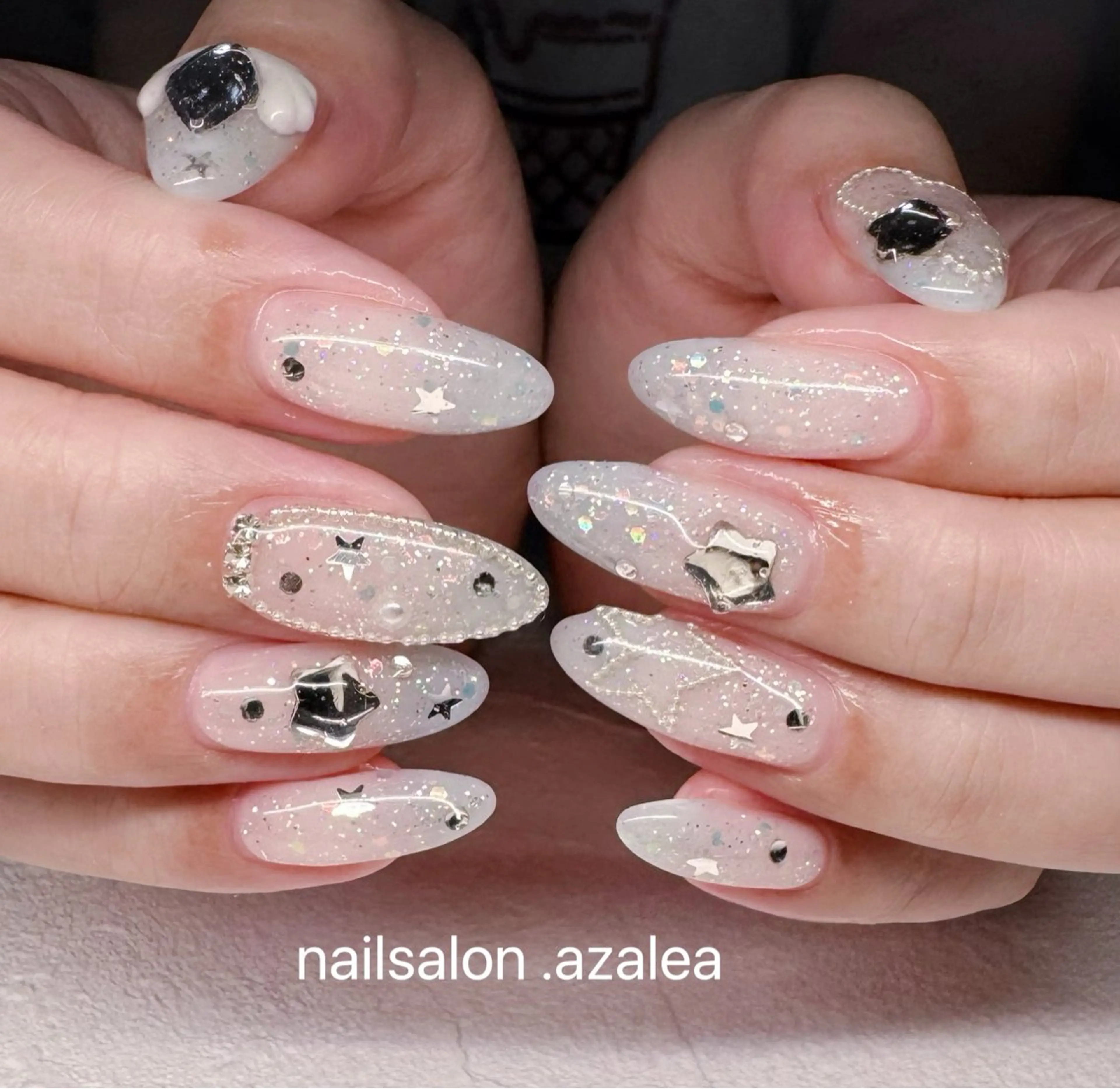 ネイル ハンドネイル R inのネイルデザイン