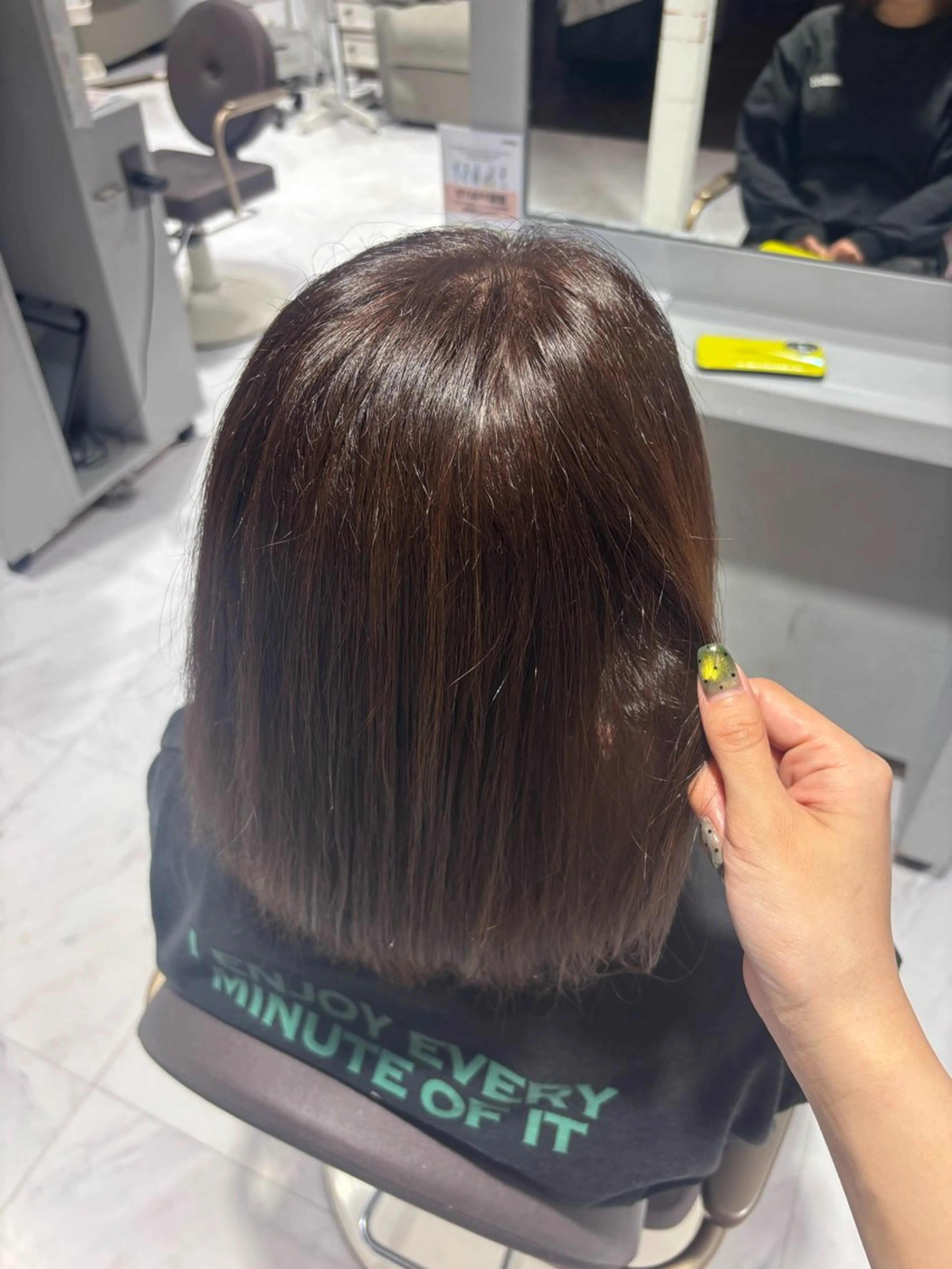 カラー ヘアカラー 大岡 芽依のヘアスタイル