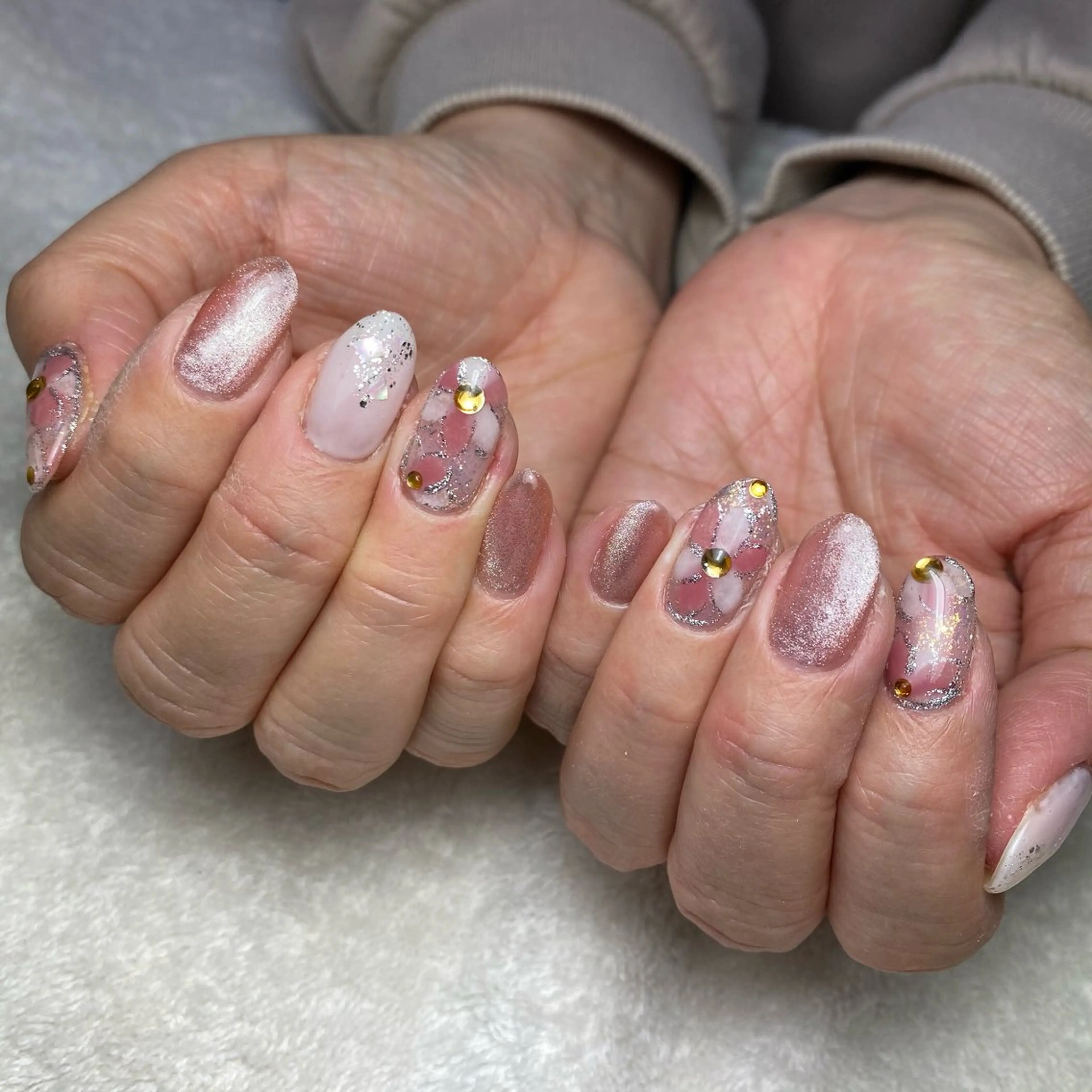 ネイル ラメ(グリッター) マグネットネイル 春ネイル ハンドネイル COCO +のエステ・リラクイメージ