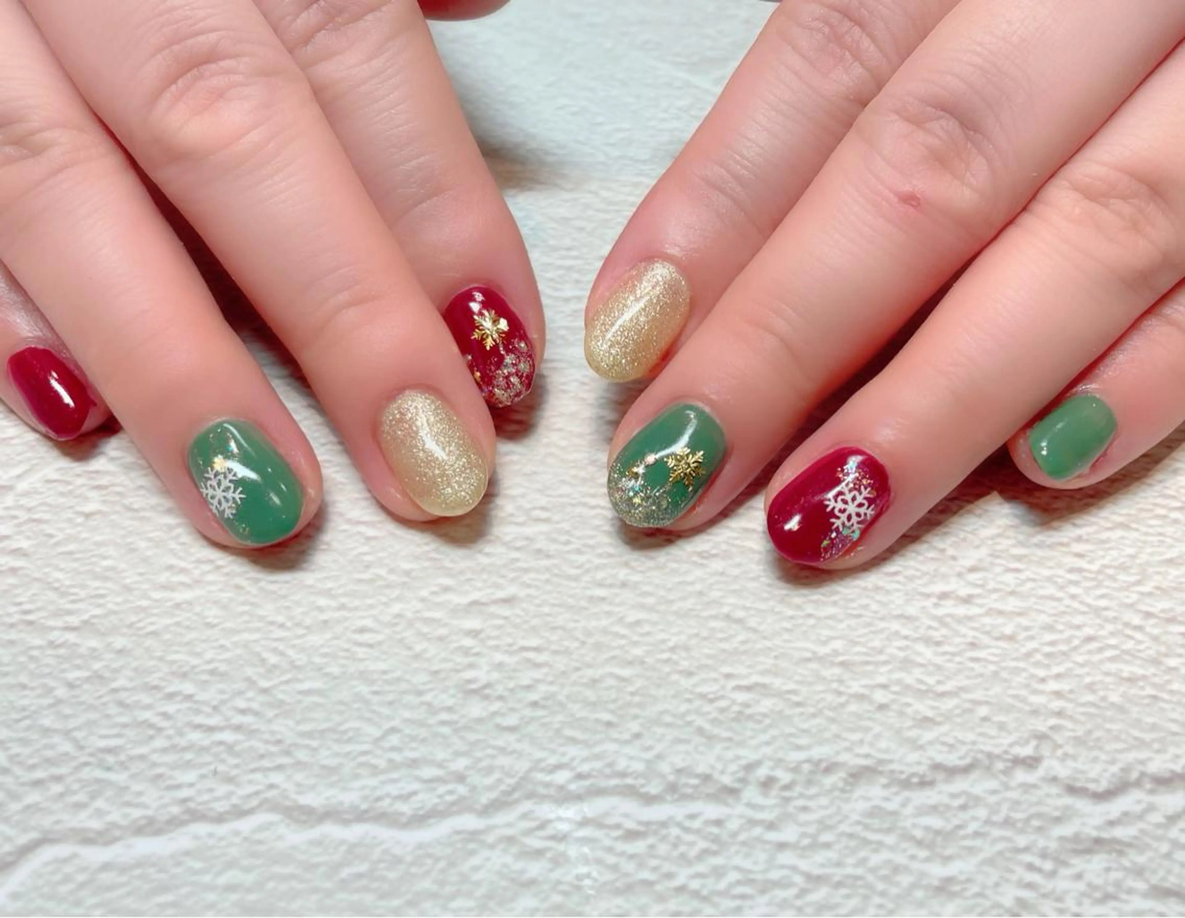 ネイル 冬ネイル クリスマス SINCERELY シンシアリー🌈のネイルデザイン