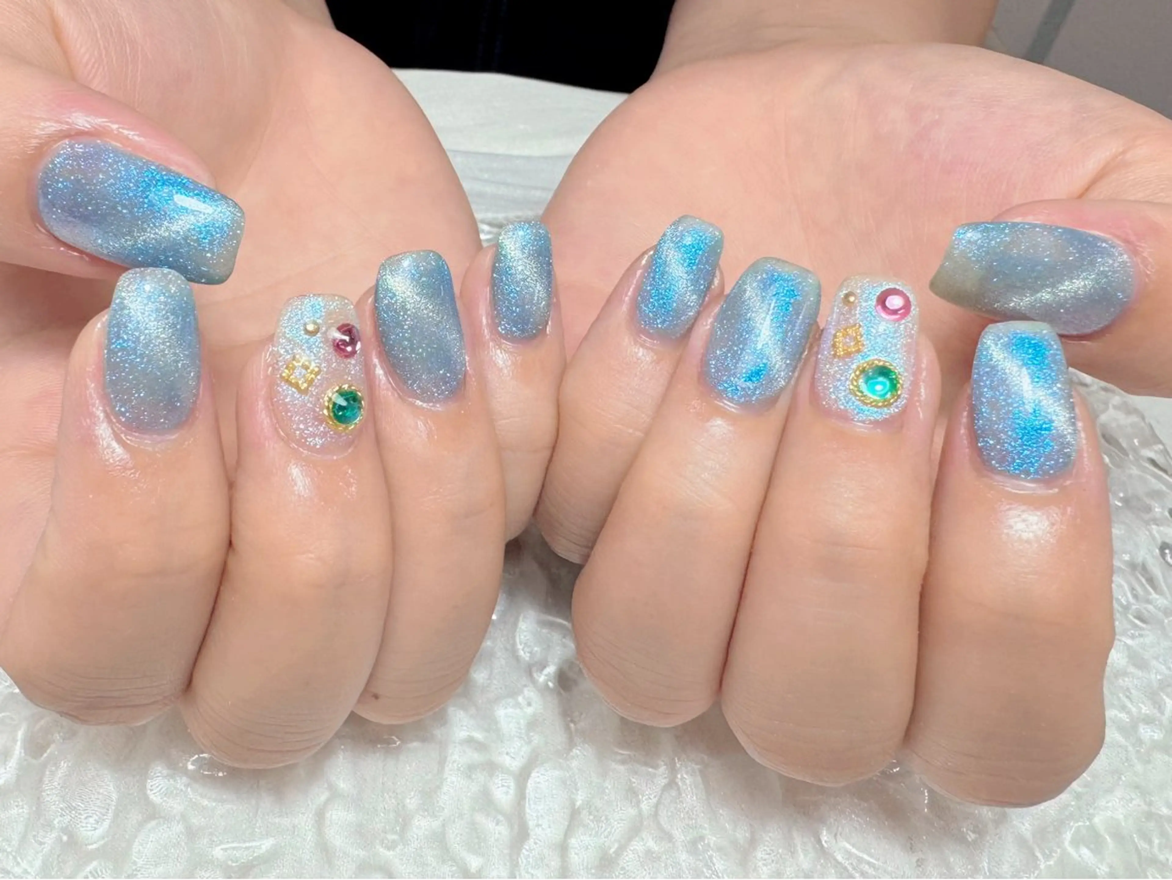 ネイル ハンドネイル マジック ミラーのネイルデザイン