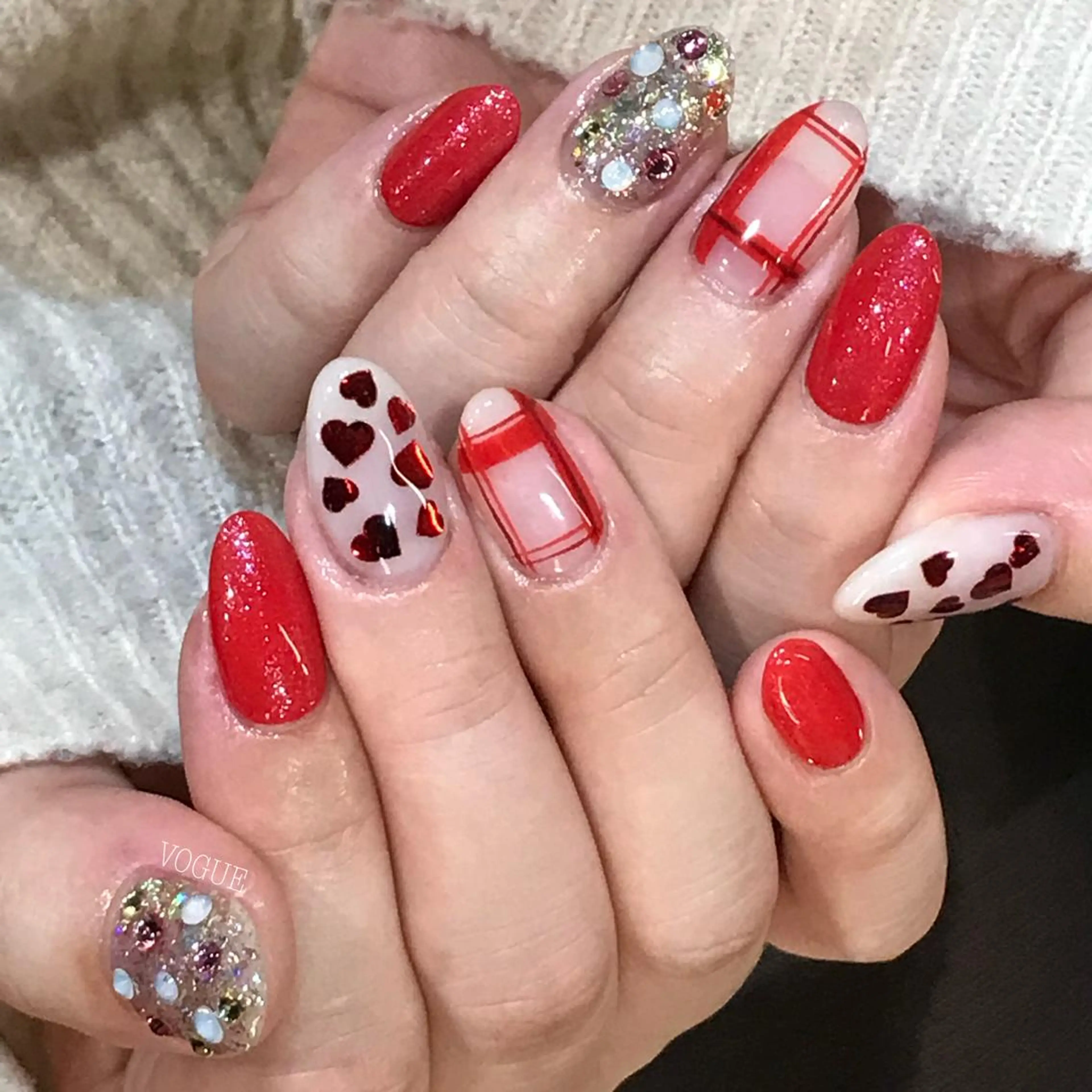 ネイル バレンタイン ハンドネイル VOGUE ×SWANのネイルデザイン