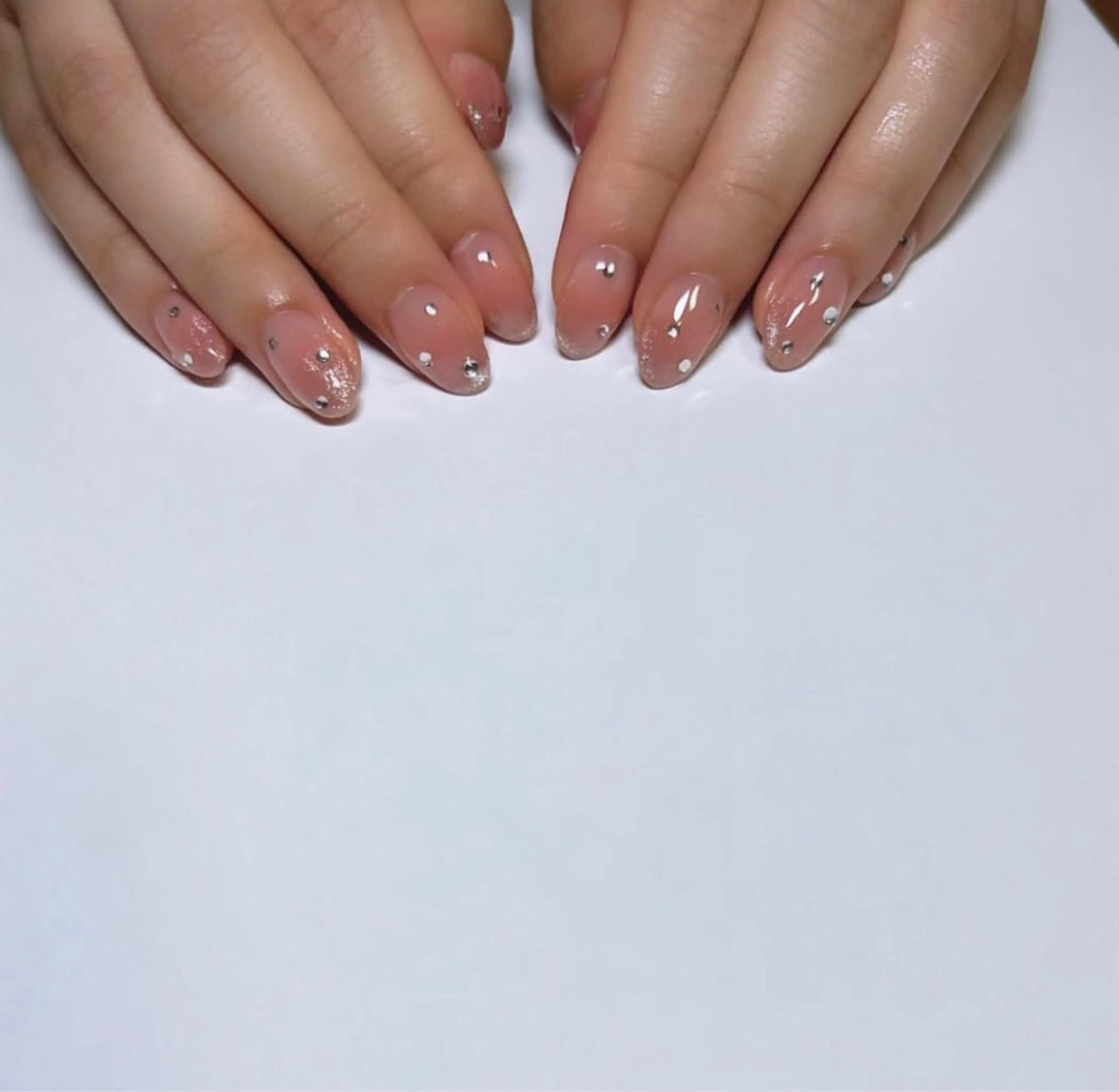 ネイル maison dari (ﾒｿﾞﾝ   ﾀﾞﾘ )所属・高橋 ユカのネイルデザイン