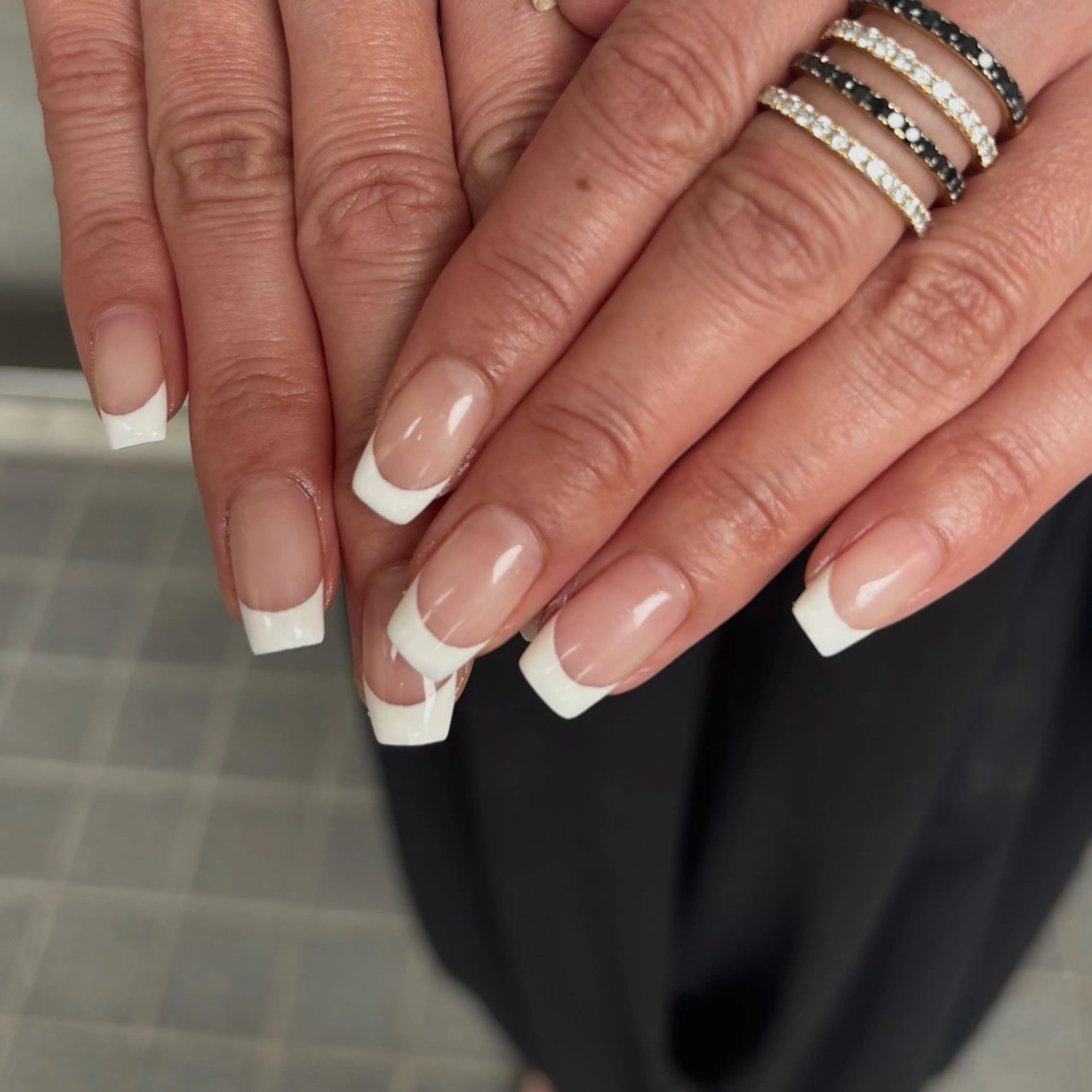 ハンドオフあり/ベースなしフレンチネイル💅🏻の写真