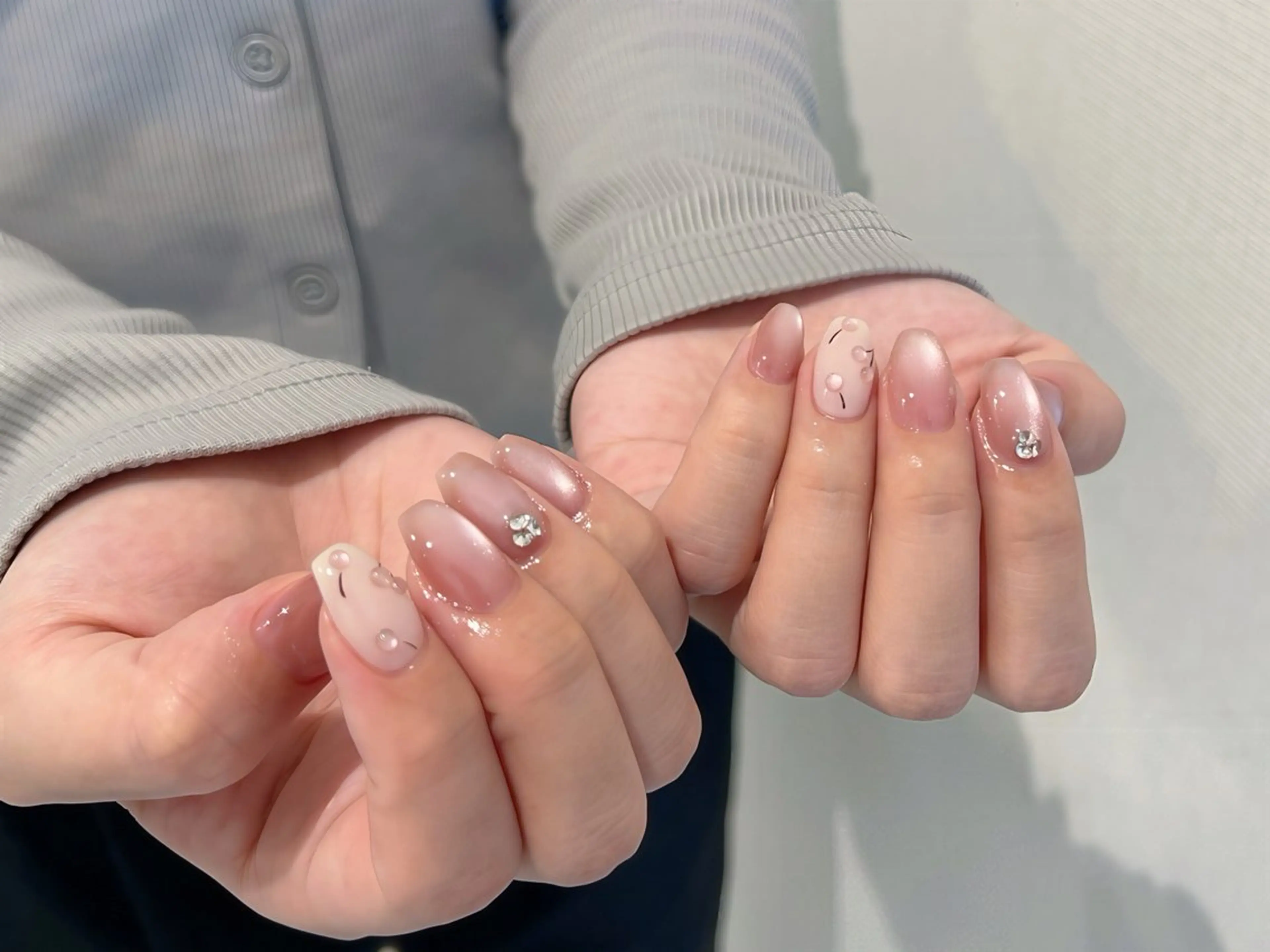 ネイル マグネットネイル ハンドネイル Nail salon CELEBRAILのネイルデザイン