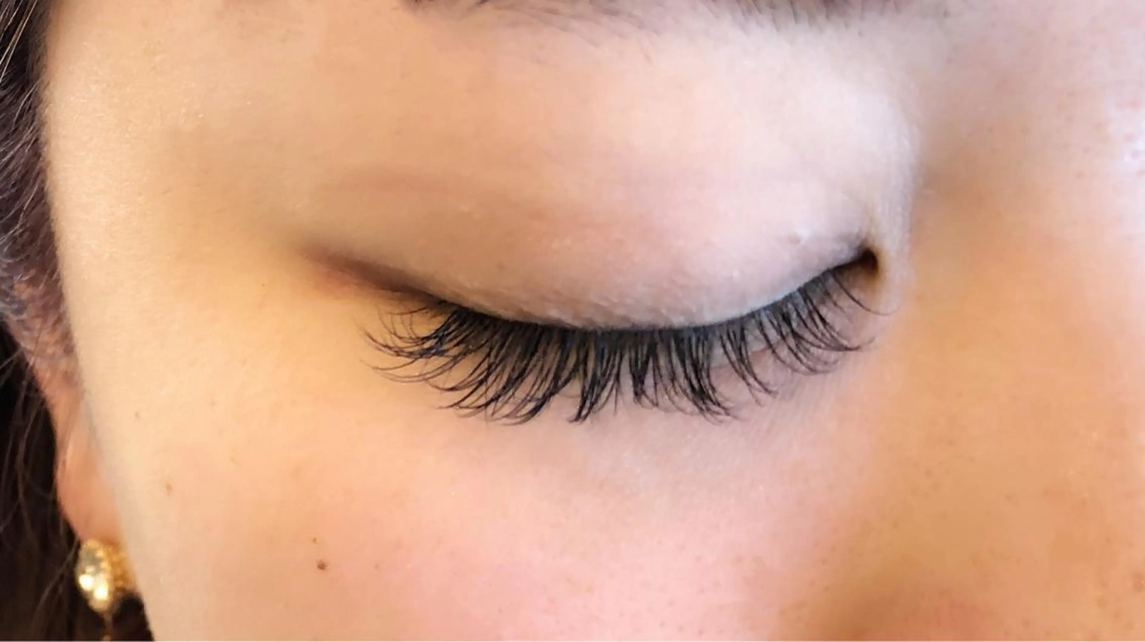 マツエク・マツパ 船曳 鈴菜のヘアスタイル