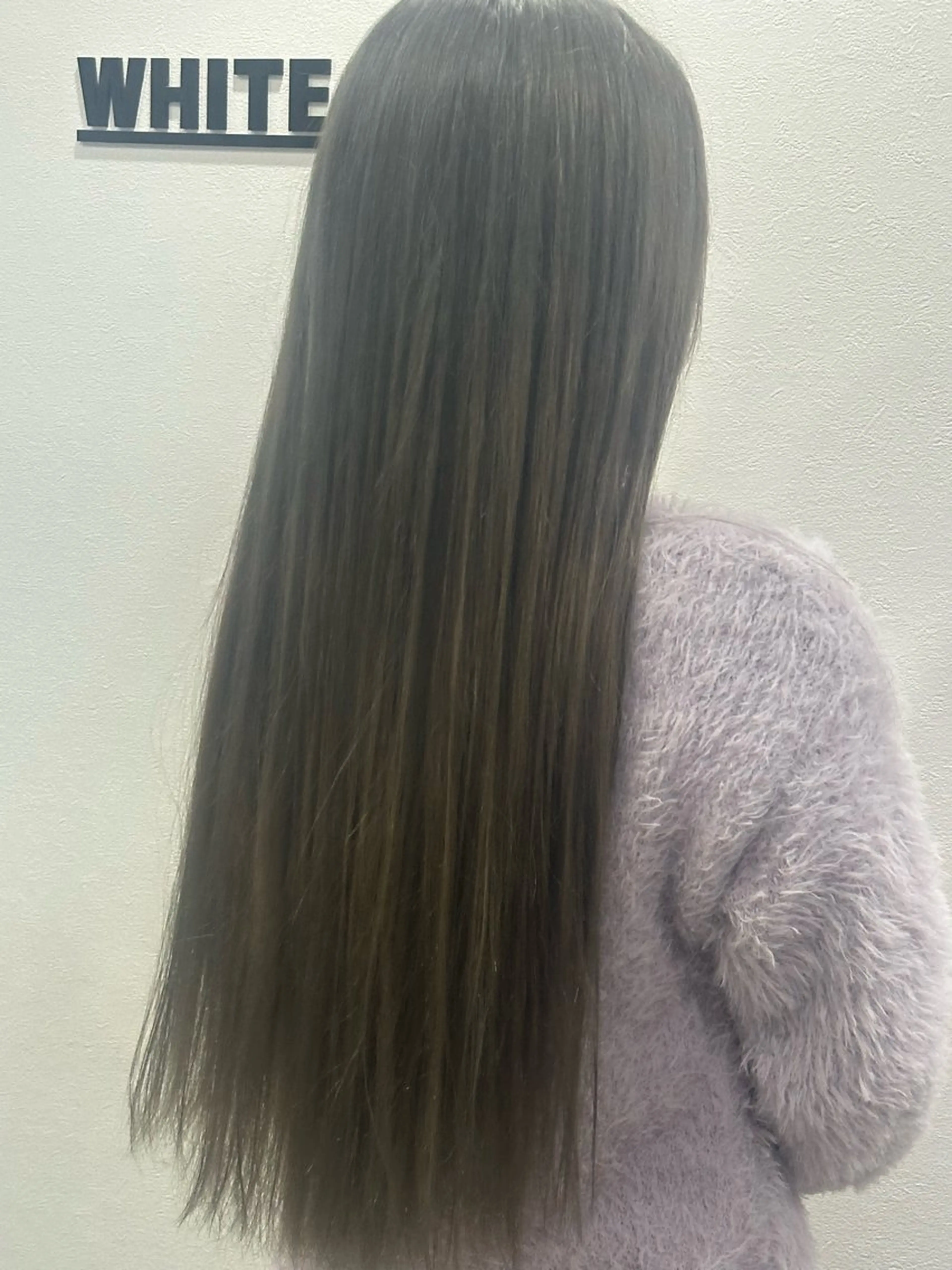 ロング カラー ベージュカラー ブリーチ グレージュ ハイトーンカラー ホワイトベージュ ハイトーンカラー 特化/悠希のヘアスタイル