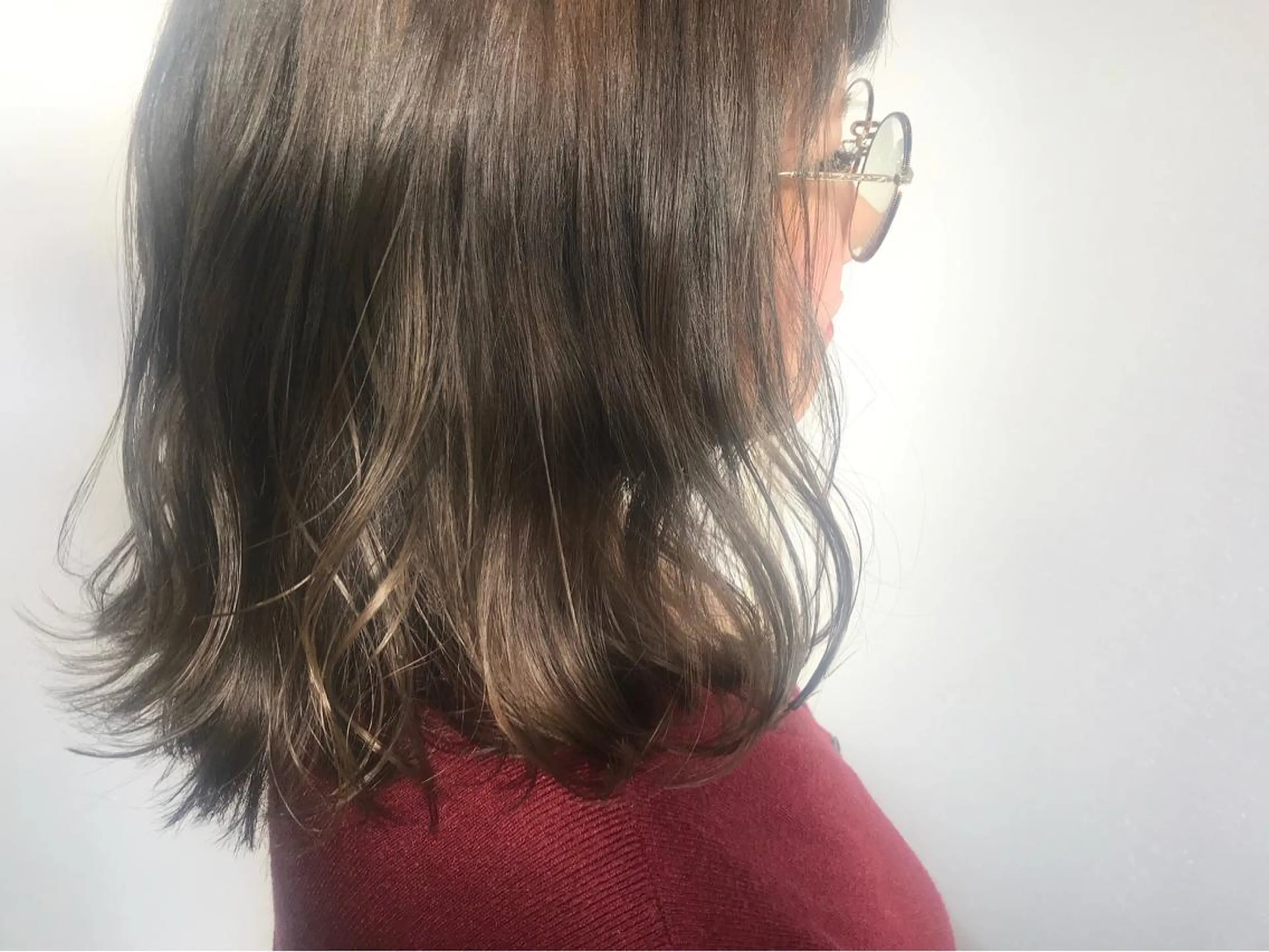 セミロング カラー カット ヘアカラー トリートメント 【Uneユヌ】菊地 春那のヘアスタイル