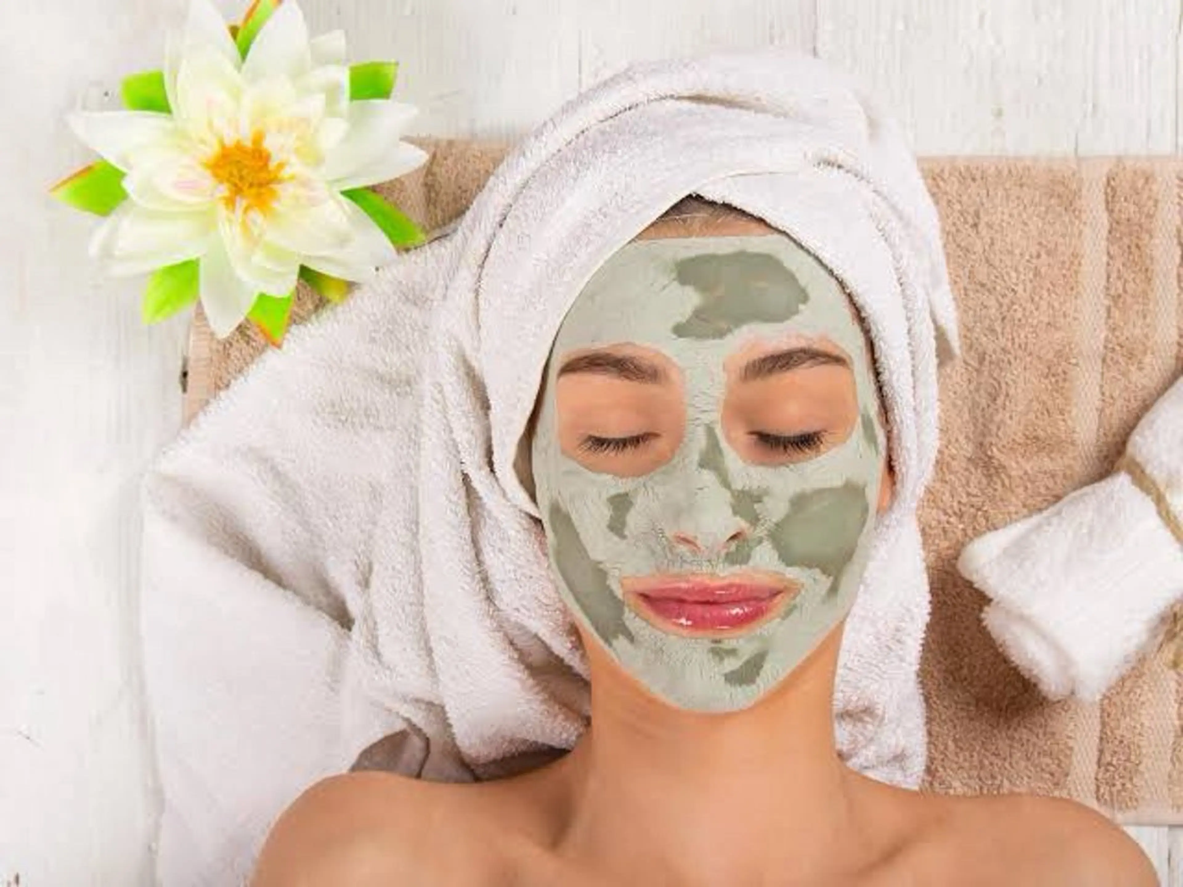 ミネラル泥パックでワンランク上の美白コース🤍の写真