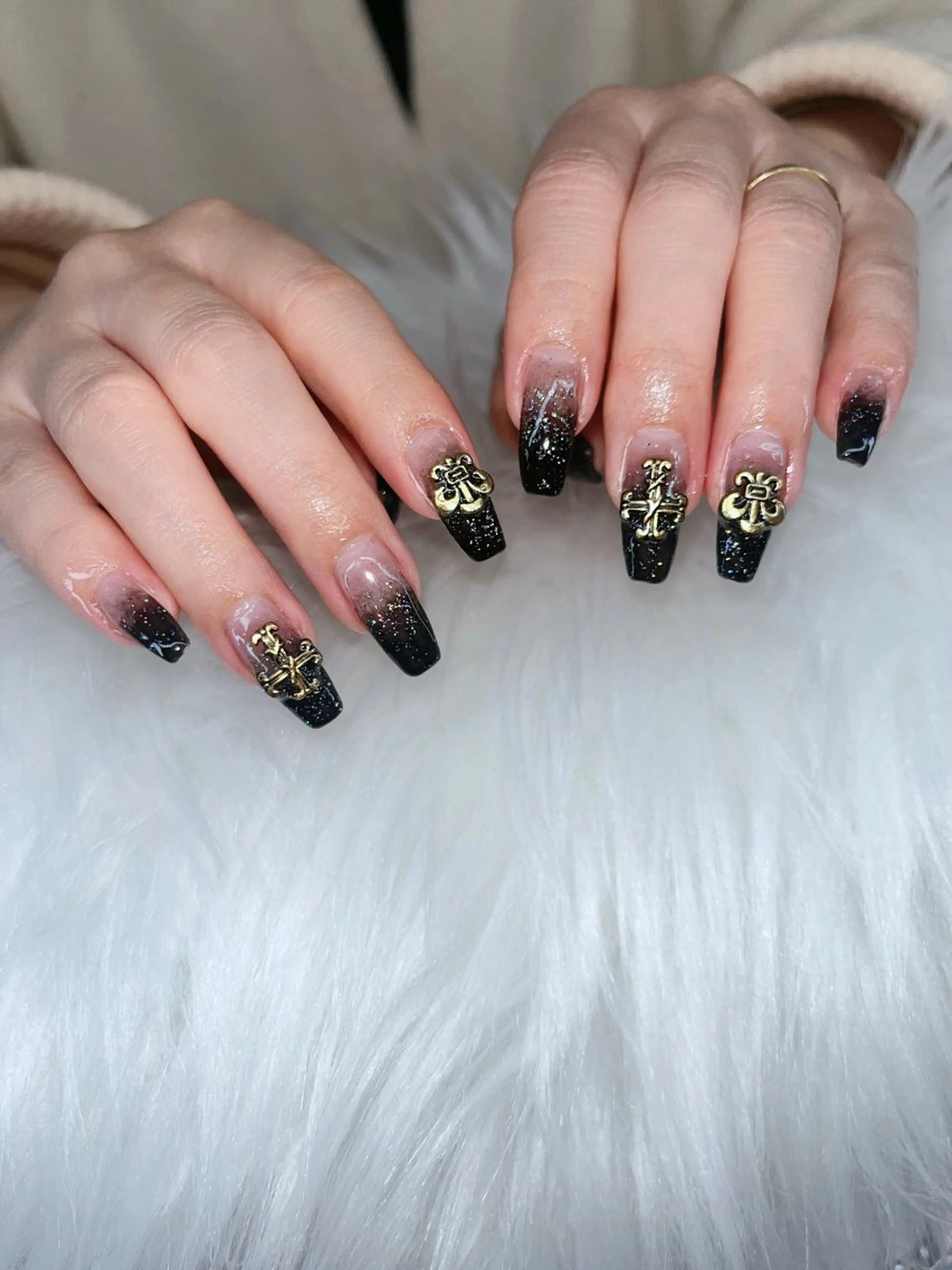 ネイル ハンドネイル VIERU YURIのネイルデザイン