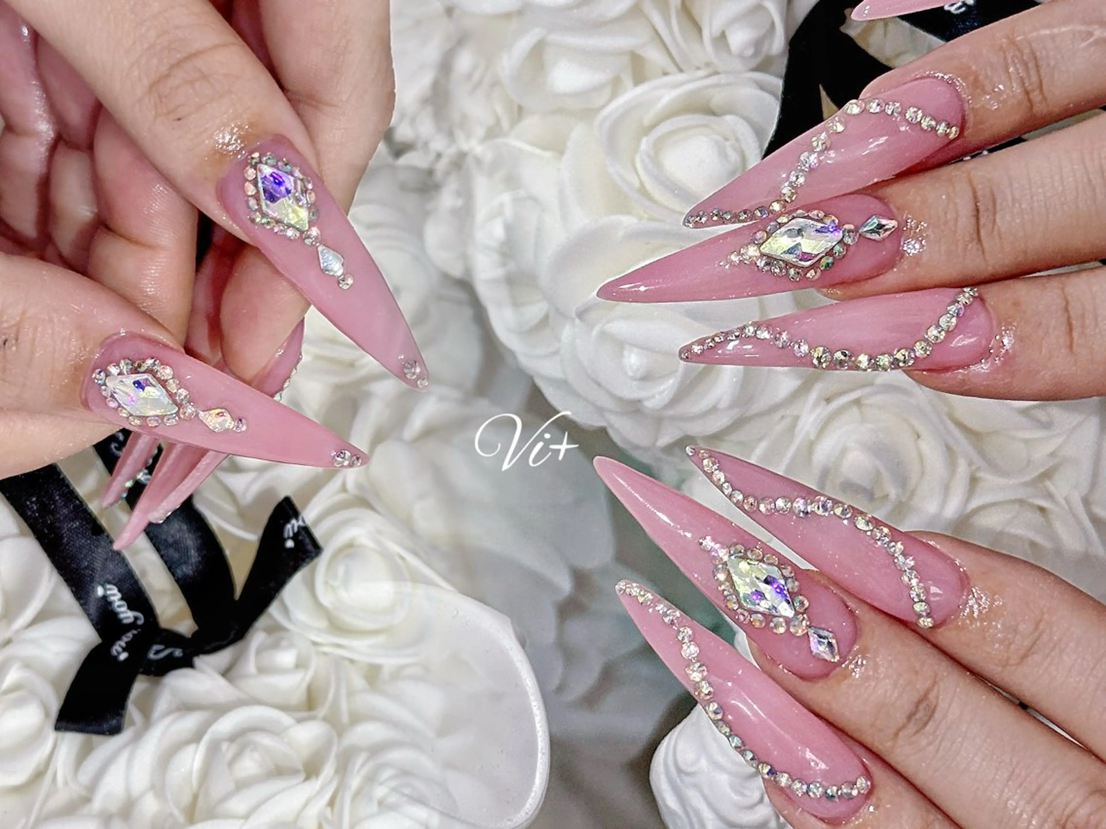 ネイル ハンドネイル ✨Nailsalon Vi+✨のネイルデザイン