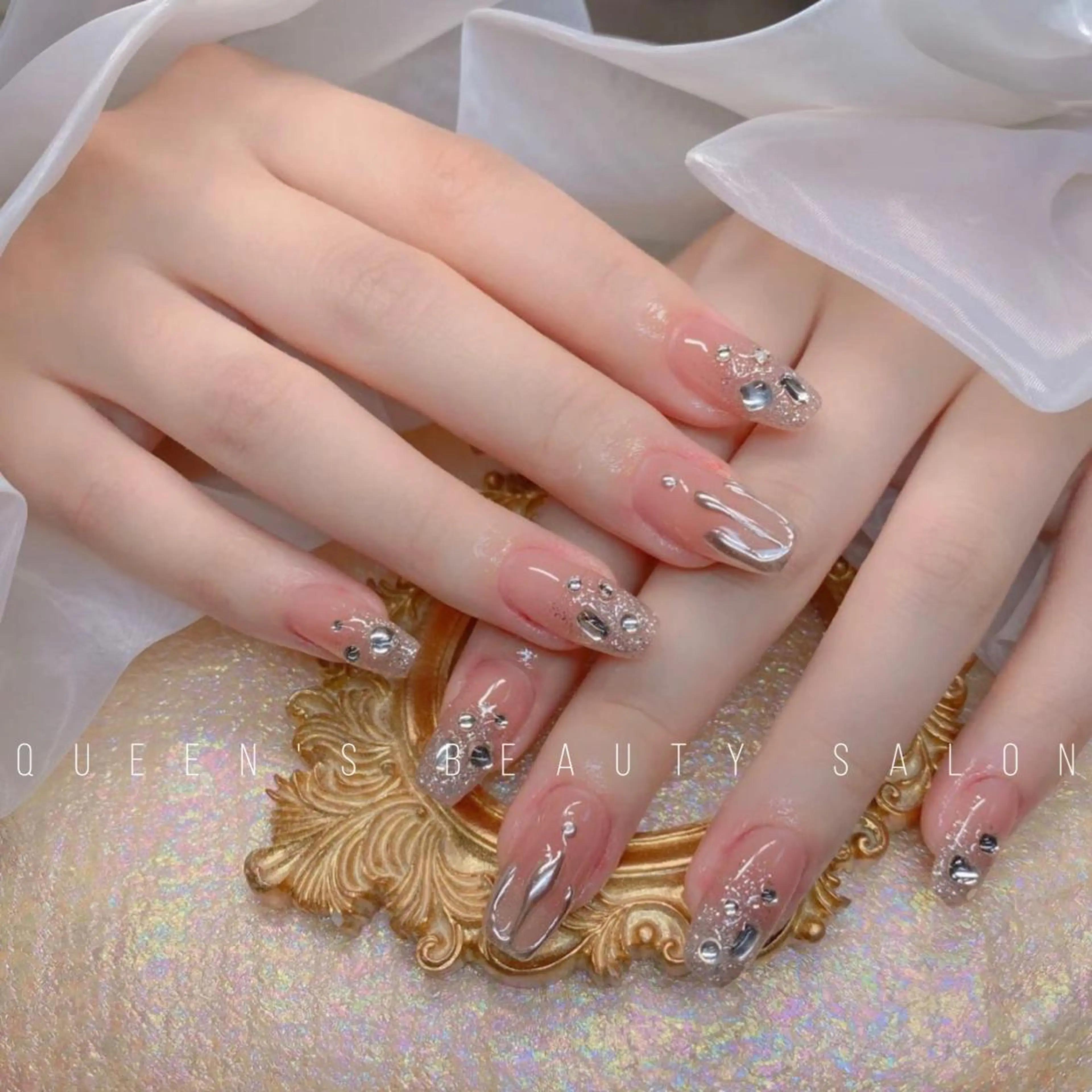 ネイル ハンドネイル Queens マオのネイルデザイン