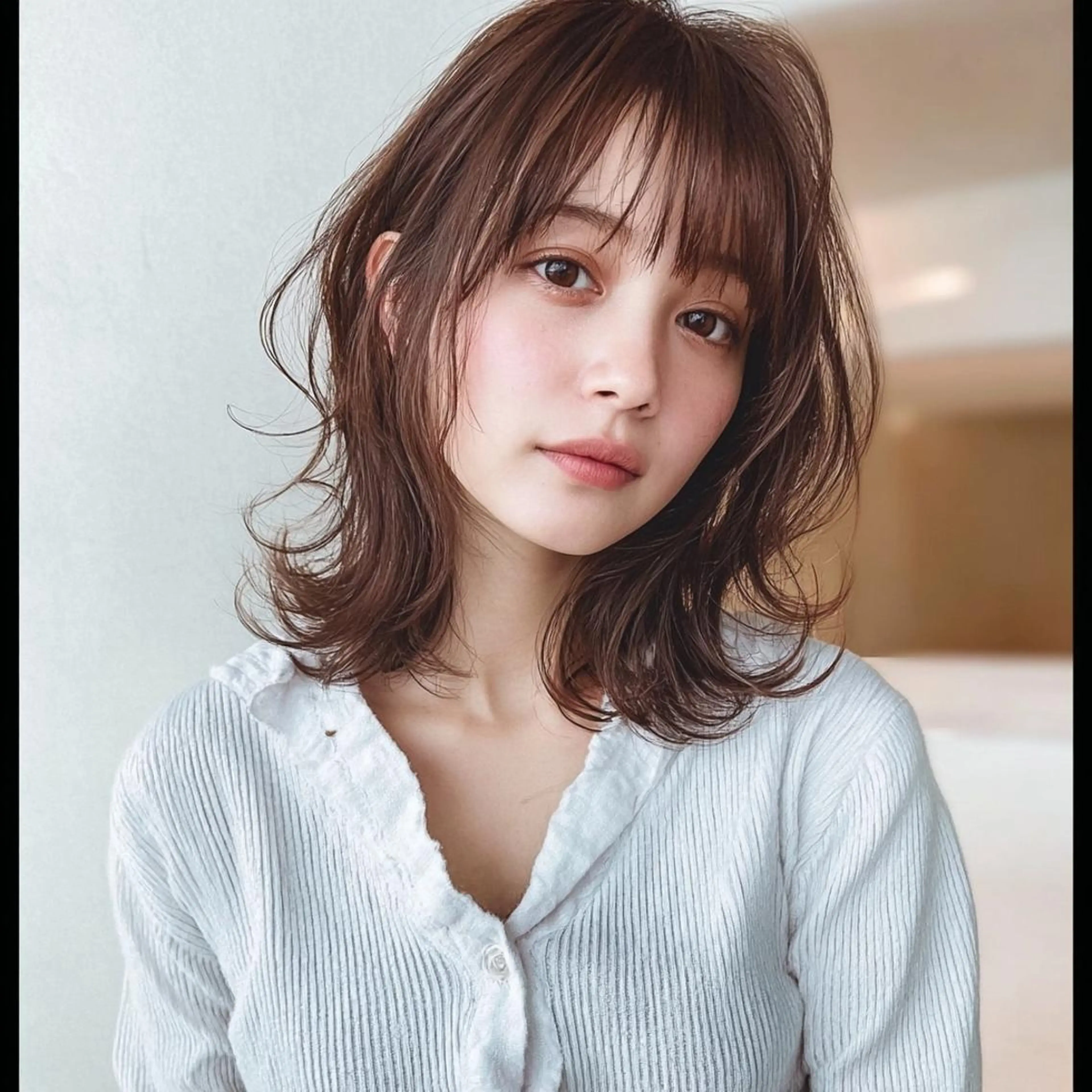 ミディアム 女性カット🎨カラー 🌀パーマ宮部楓奈のヘアスタイル