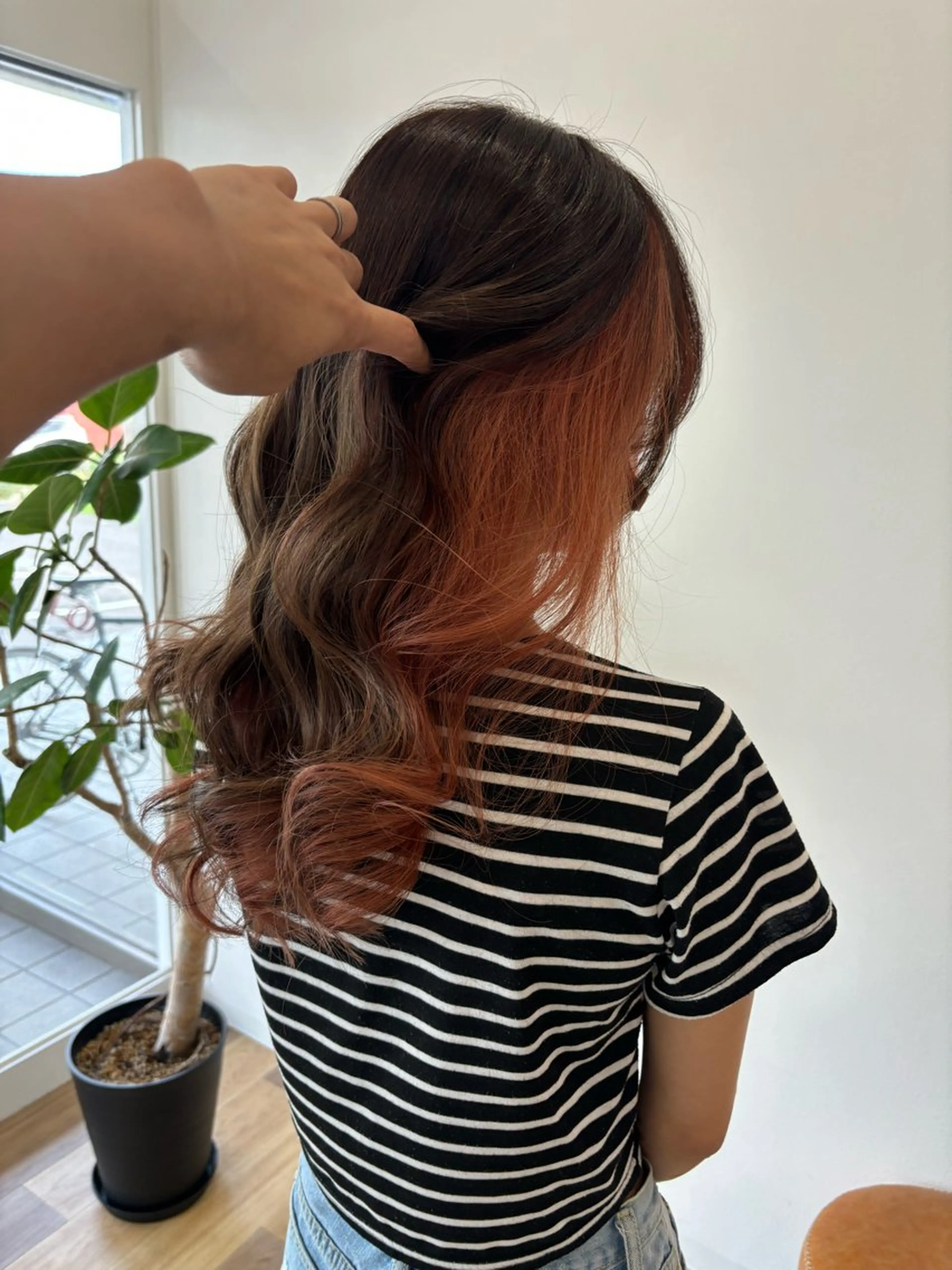 セミロング カット ヘアカラー トリートメント ケアブリーチ 黒瀬有汰のヘアスタイル