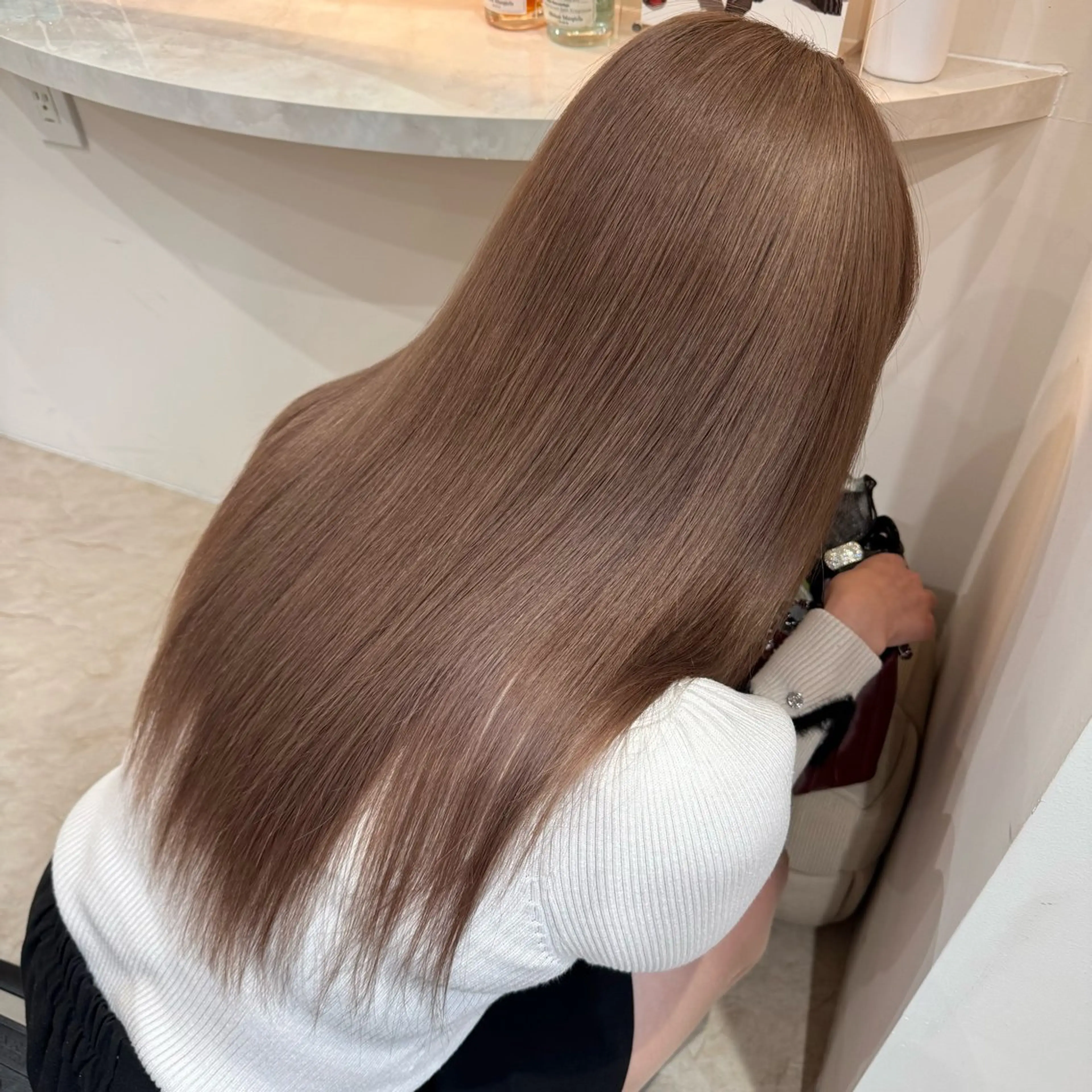 ロング カラー ブリーチ ロング カット ヘアカラー トリートメント iga/渋谷個室🍀 ✨艶髪ハイトーン✨のヘアスタイル