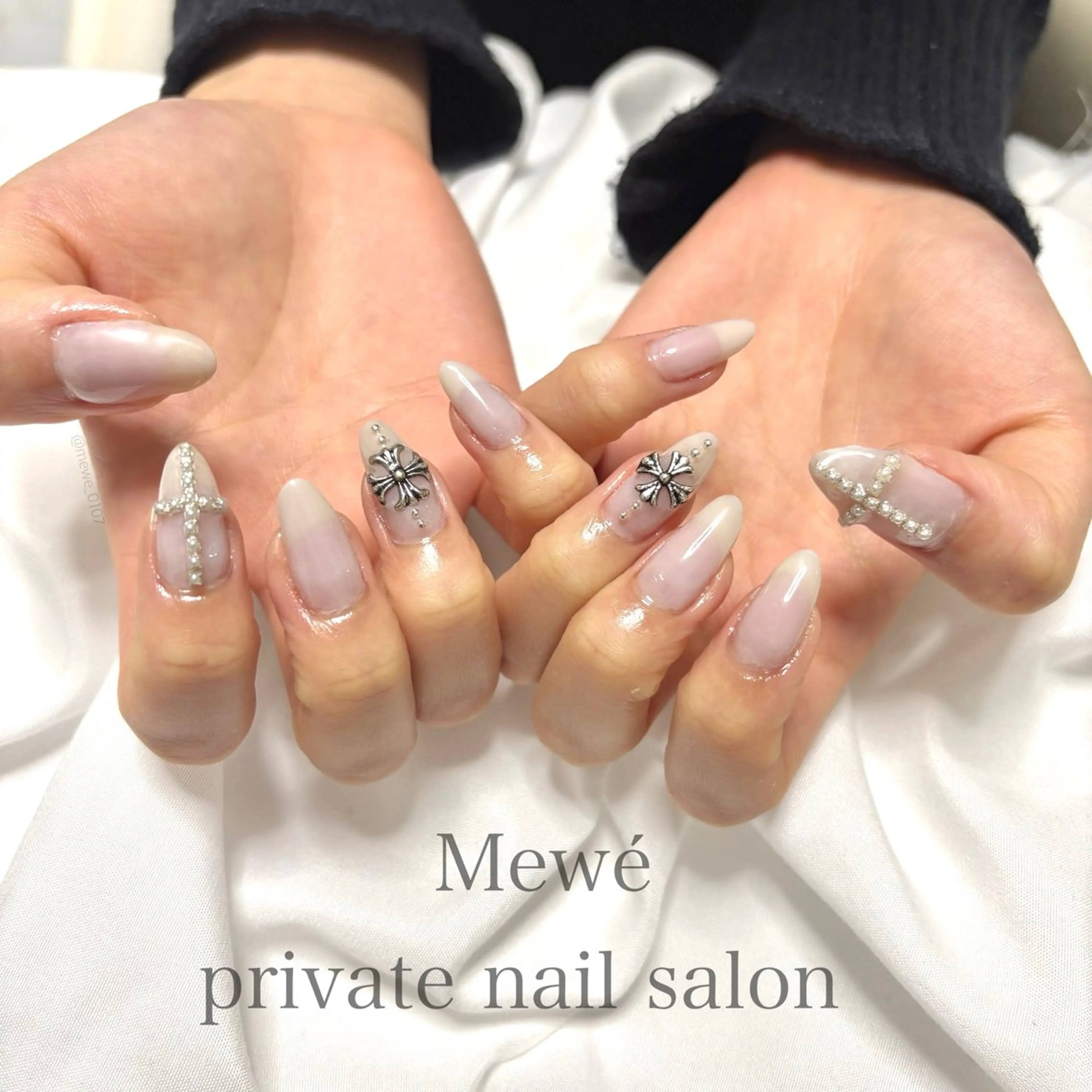 ネイル ハンドネイル Mewé ayakaのネイルデザイン