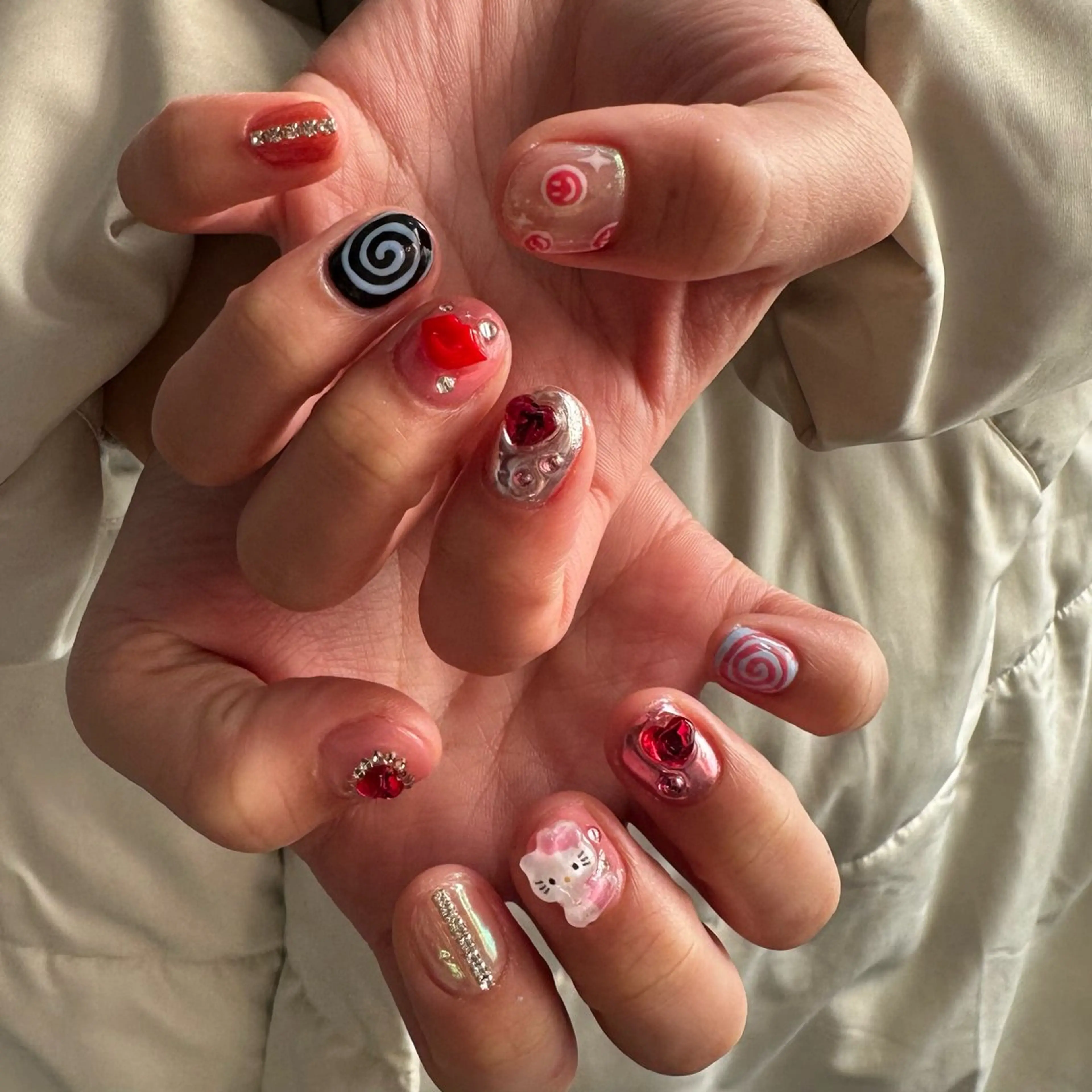 ネイル ハンドネイル フットネイル YukaRyu /個性派デザインのネイルデザイン