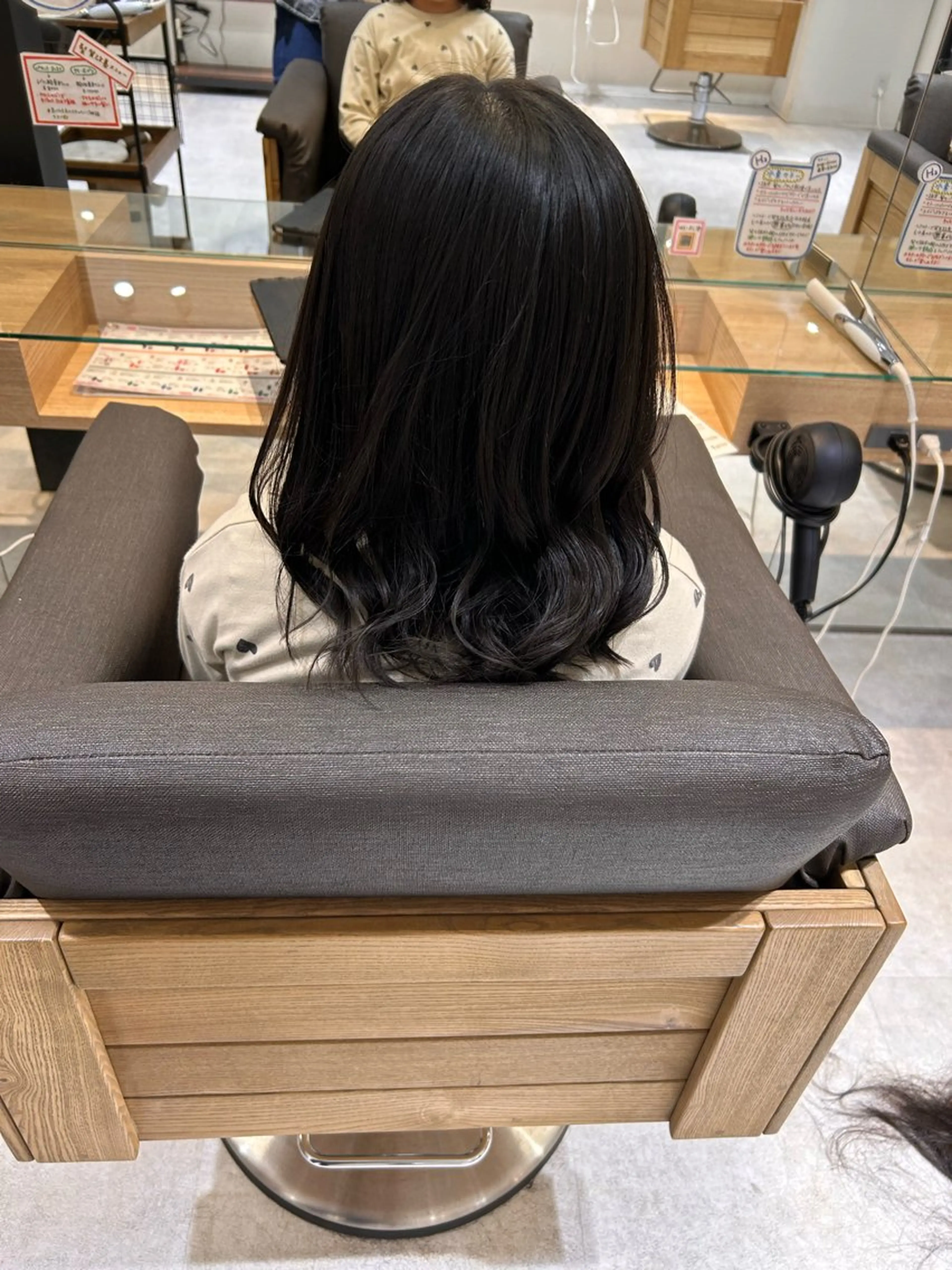 ミディアム 玉田 千智のヘアスタイル