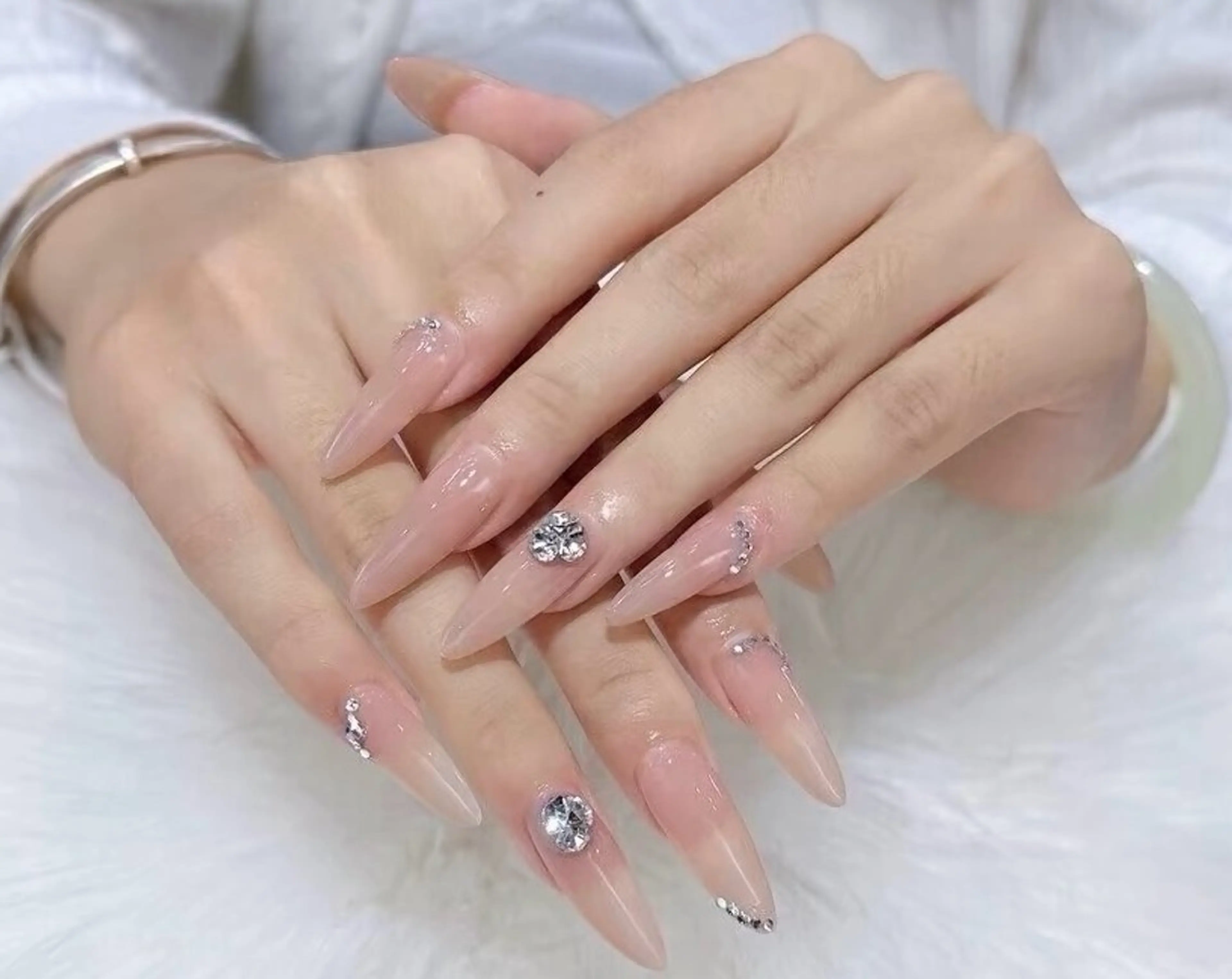 ネイル チークネイル 長さ出し フレンチネイル ガーリー 韓国ネイル sun nail池袋 モデル募集のネイルデザイン