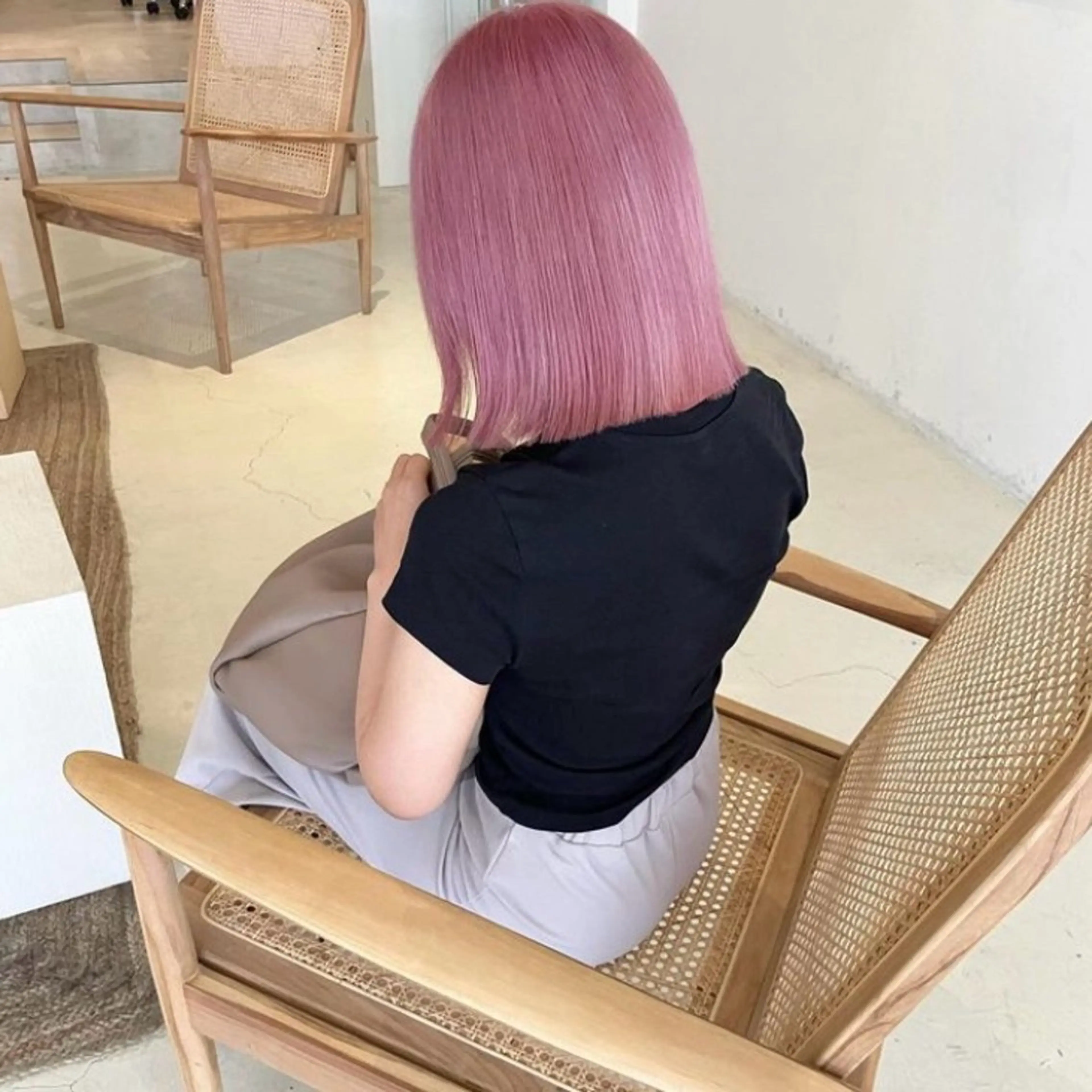 ミディアム カラー ヘアアレンジ カット 縮毛矯正 トリートメント 🌱大人ハイトーン RENのヘアスタイル