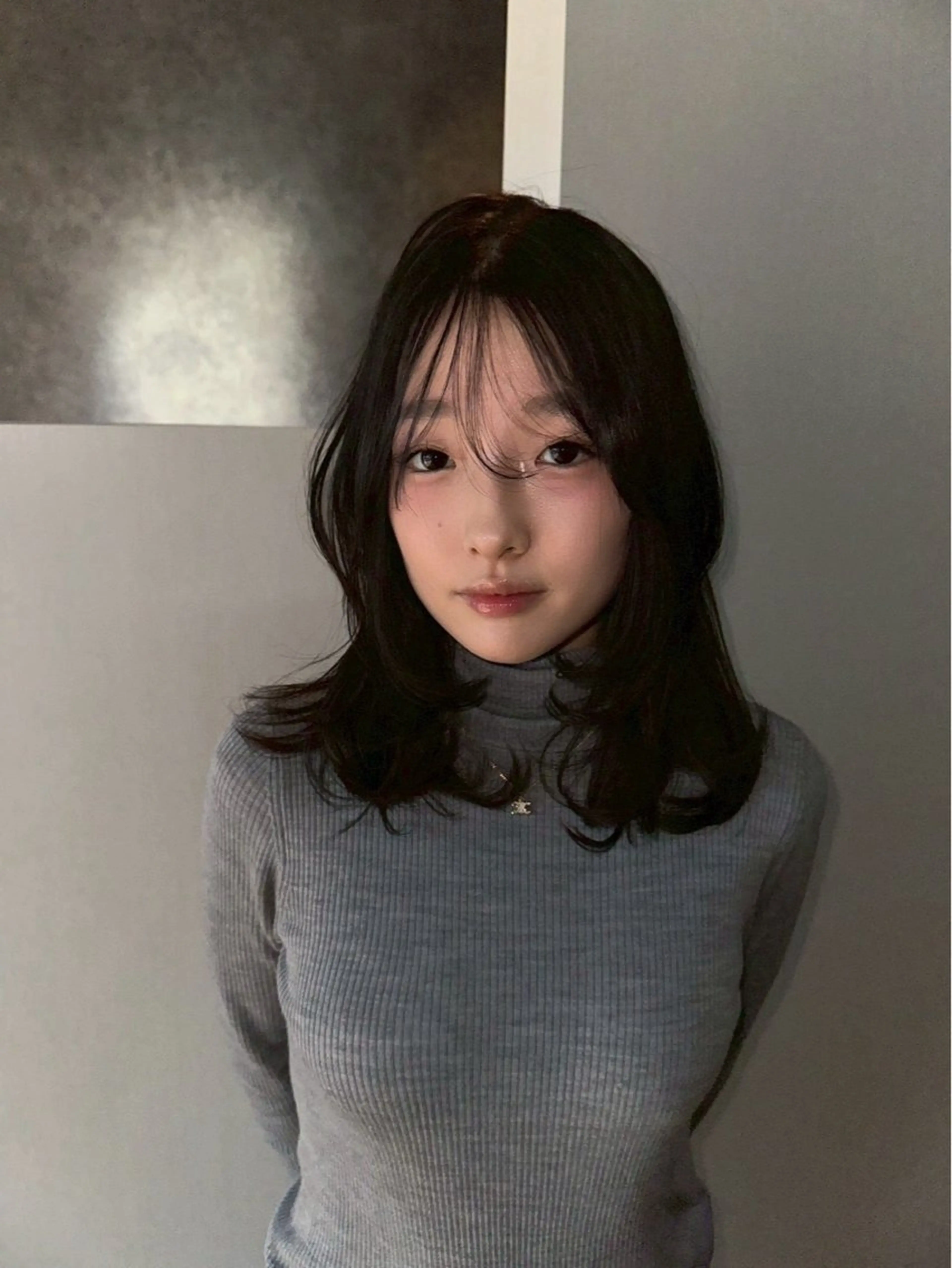 セミロング ヘアカラー 坂庭 美夢のヘアスタイル