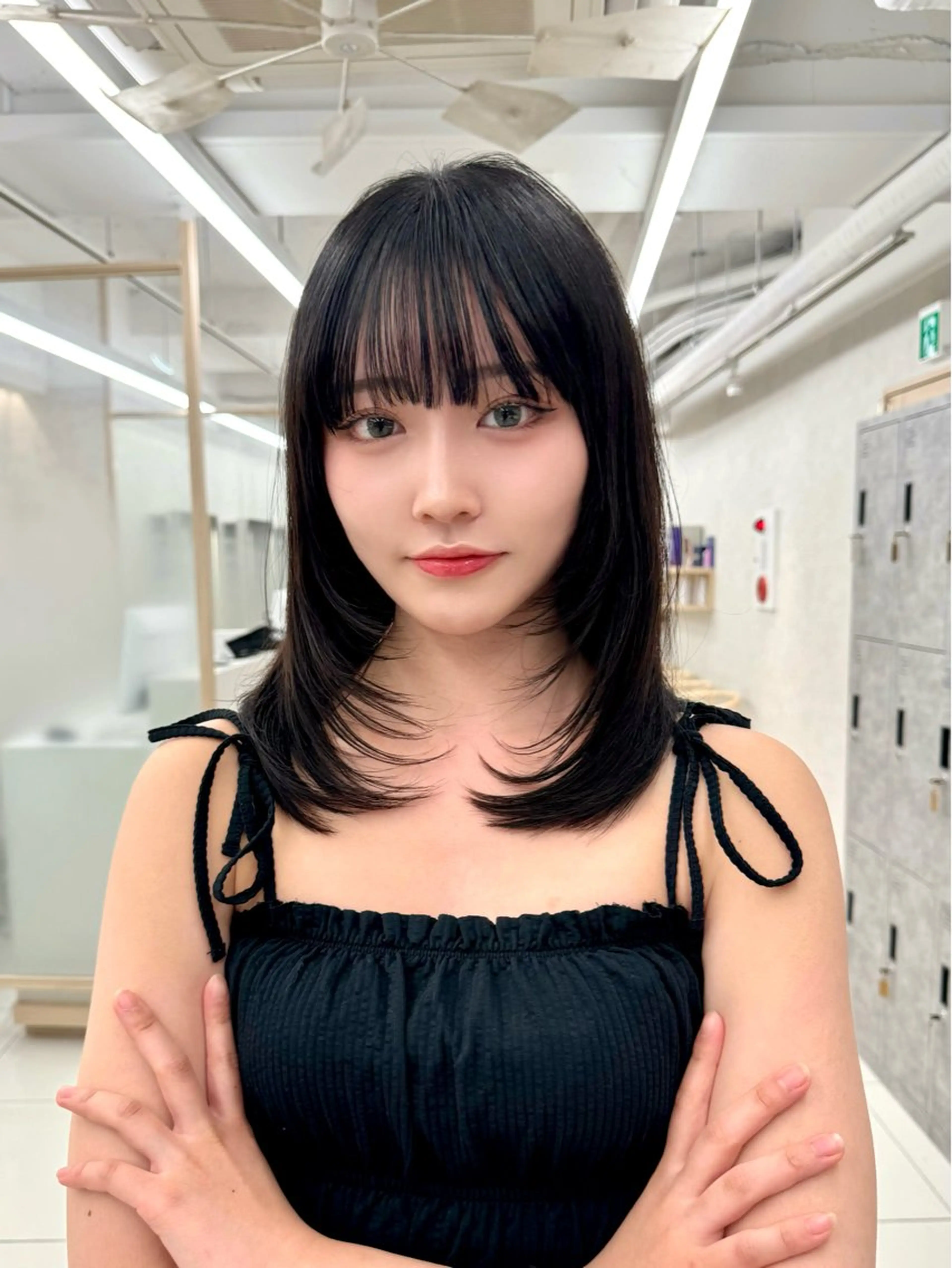 セミロング 三鷹で1番ショート ボブをカットする新谷のヘアスタイル