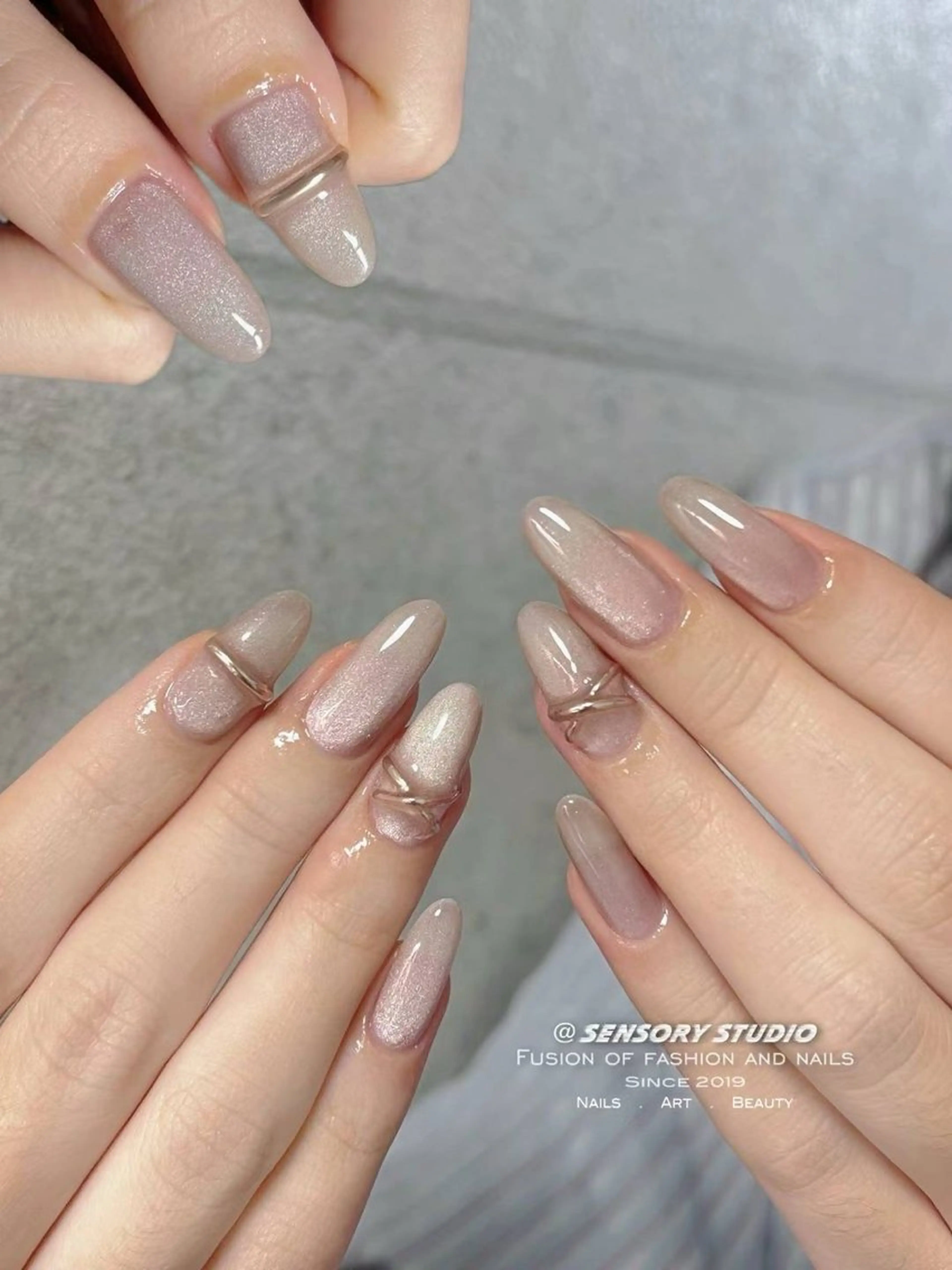 ネイル アートネイル チークネイル フレンチネイル グラデーション マグネットネイル S.nail _のネイルデザイン