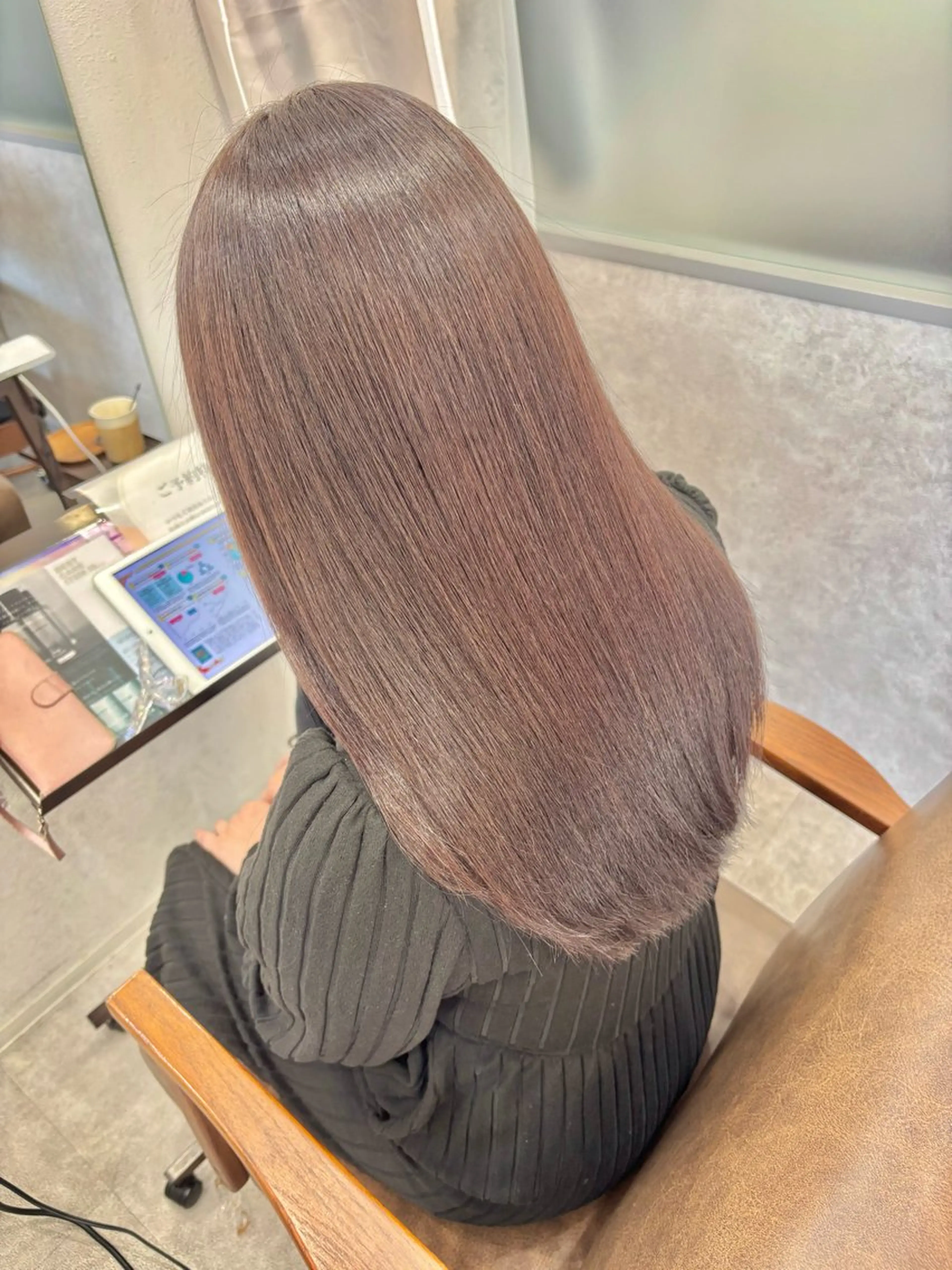 セミロング カット 縮毛矯正 トリートメント 久保田康雅　辻堂 髪質改善×縮毛矯正のヘアスタイル