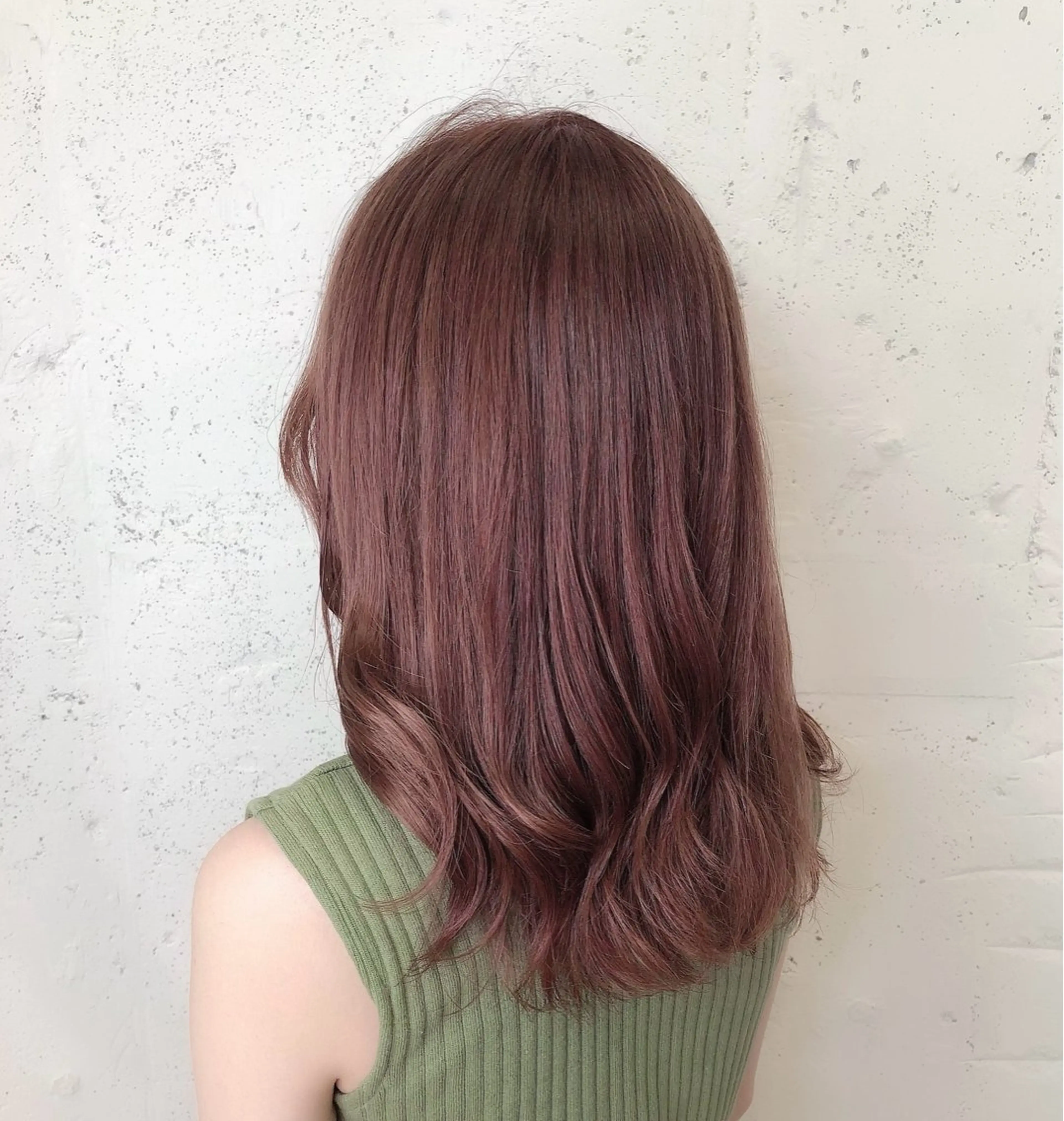 ミディアム カラー 透明感カラー🎀／ 寒色カラー／マツエクのヘアスタイル