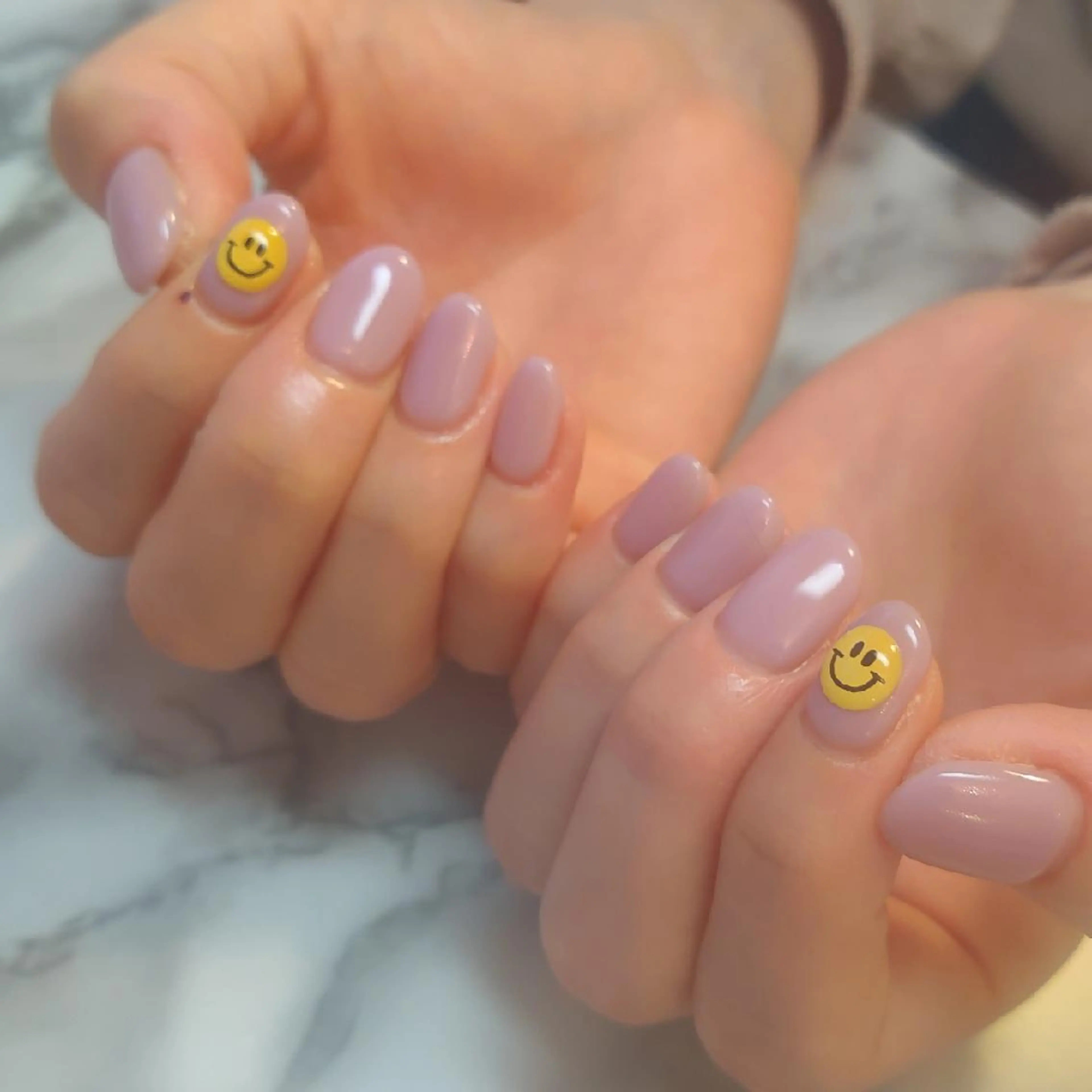 ネイル ジェヌインネイル 河内のネイルデザイン