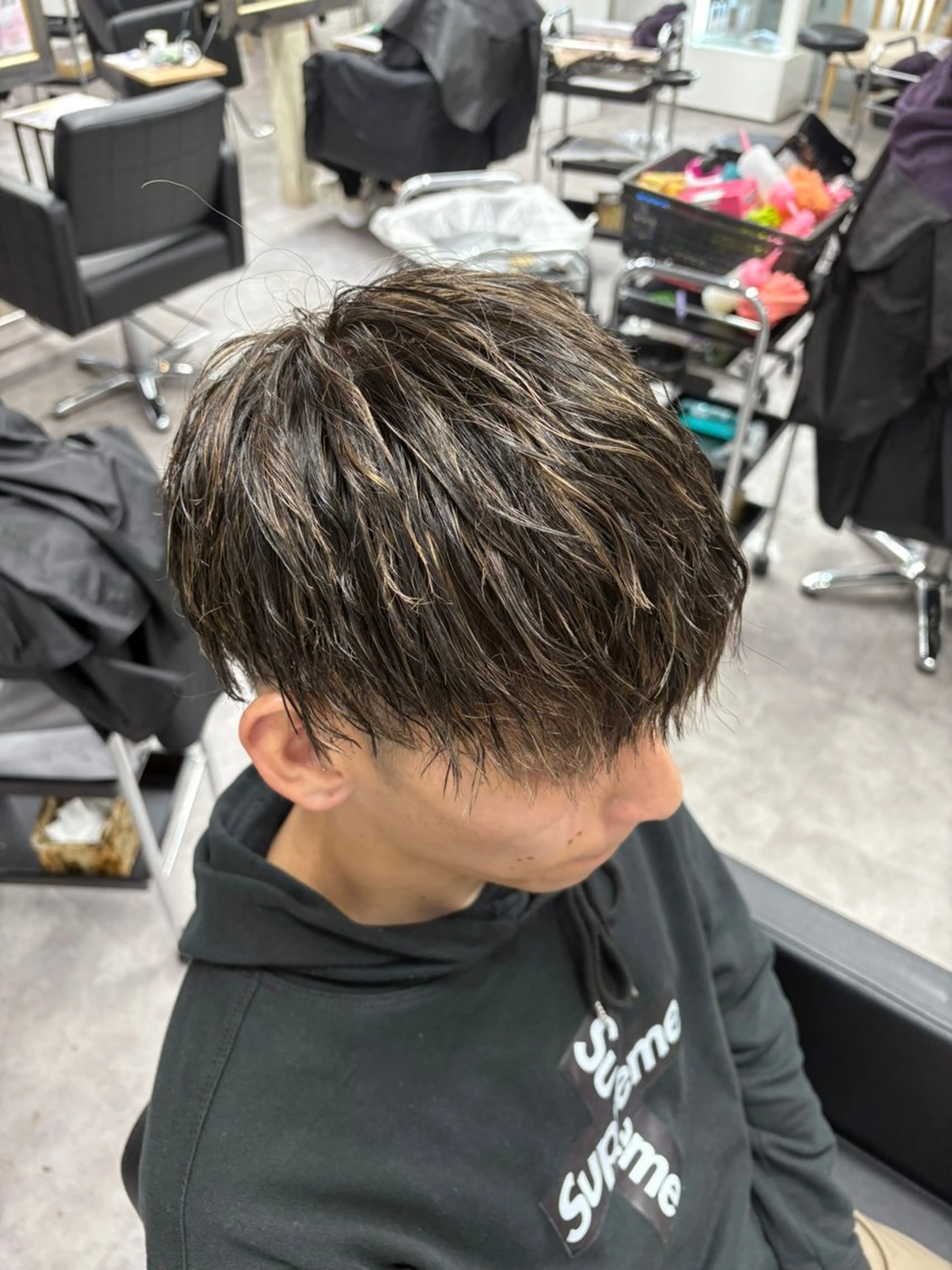 カラー メンズ 笹江 瑞穂のヘアスタイル