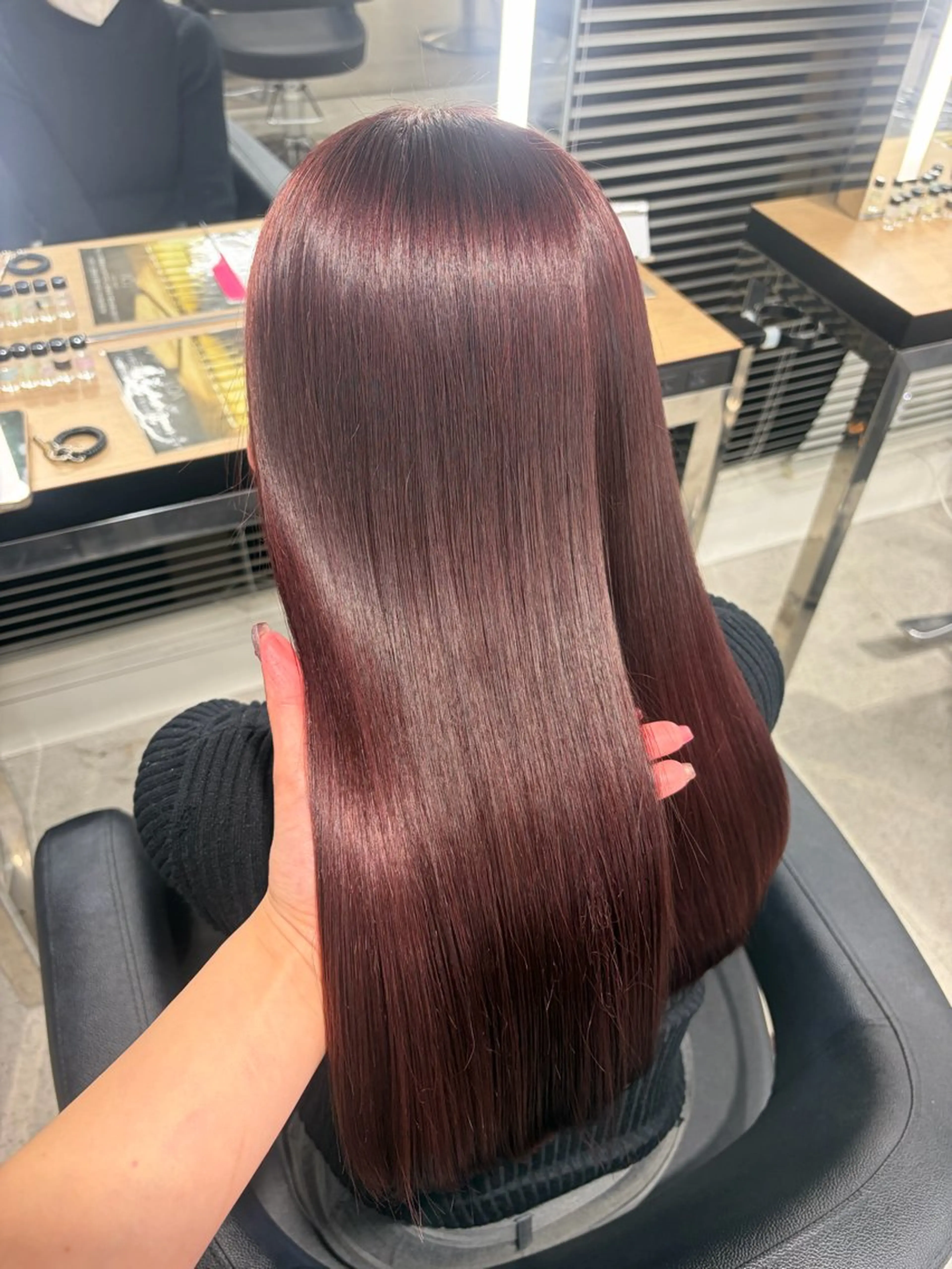 ロング カラー ブリーチ 髪質改善 トリートメント ヘアカラー 💗愛され暖色💗 ピンク/レッド💗のヘアスタイル