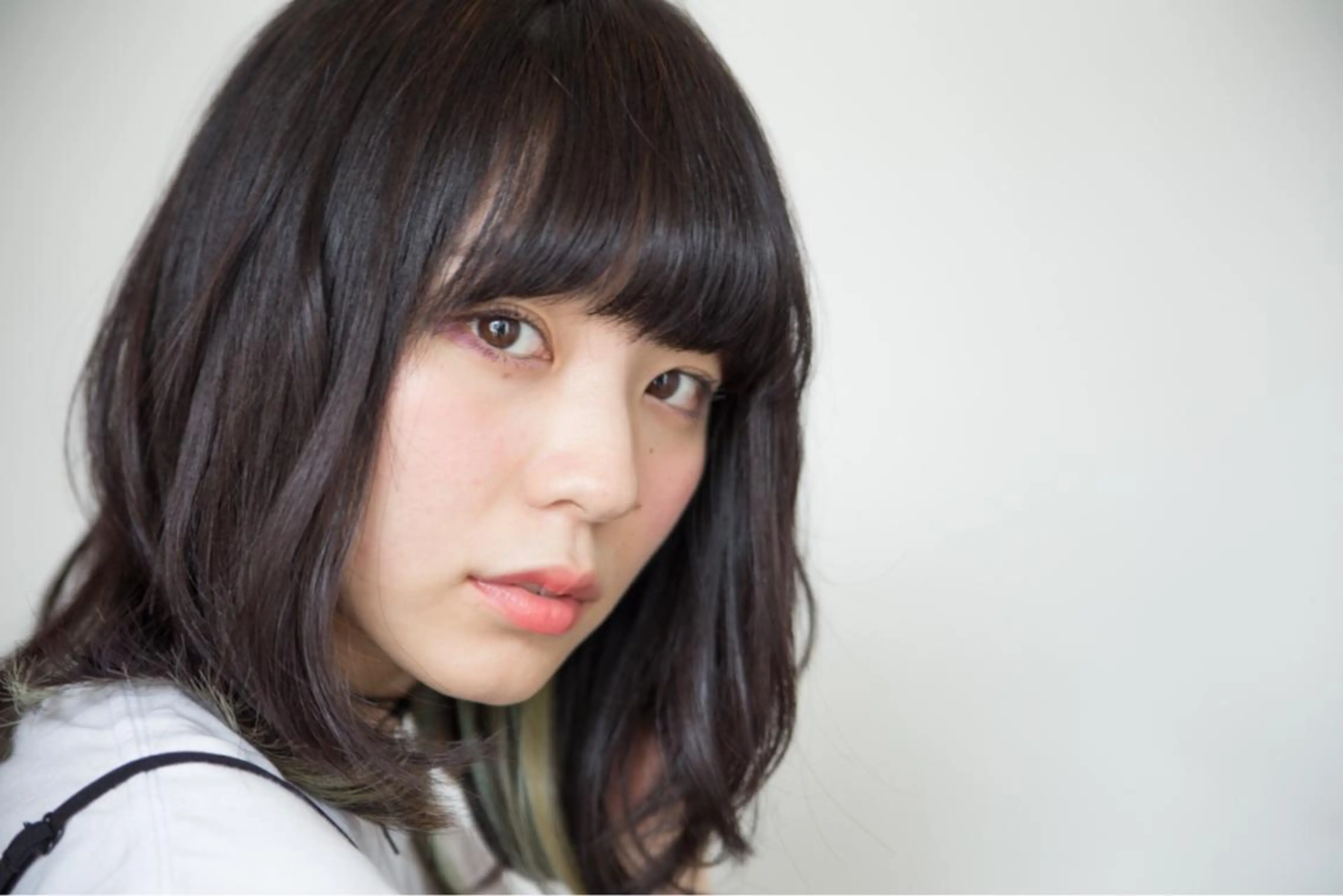 ショート ミディアム セミロング カラー パーマ ヘアアレンジ 推し活専用 【派手髪】飯野ゆかりのヘアスタイル