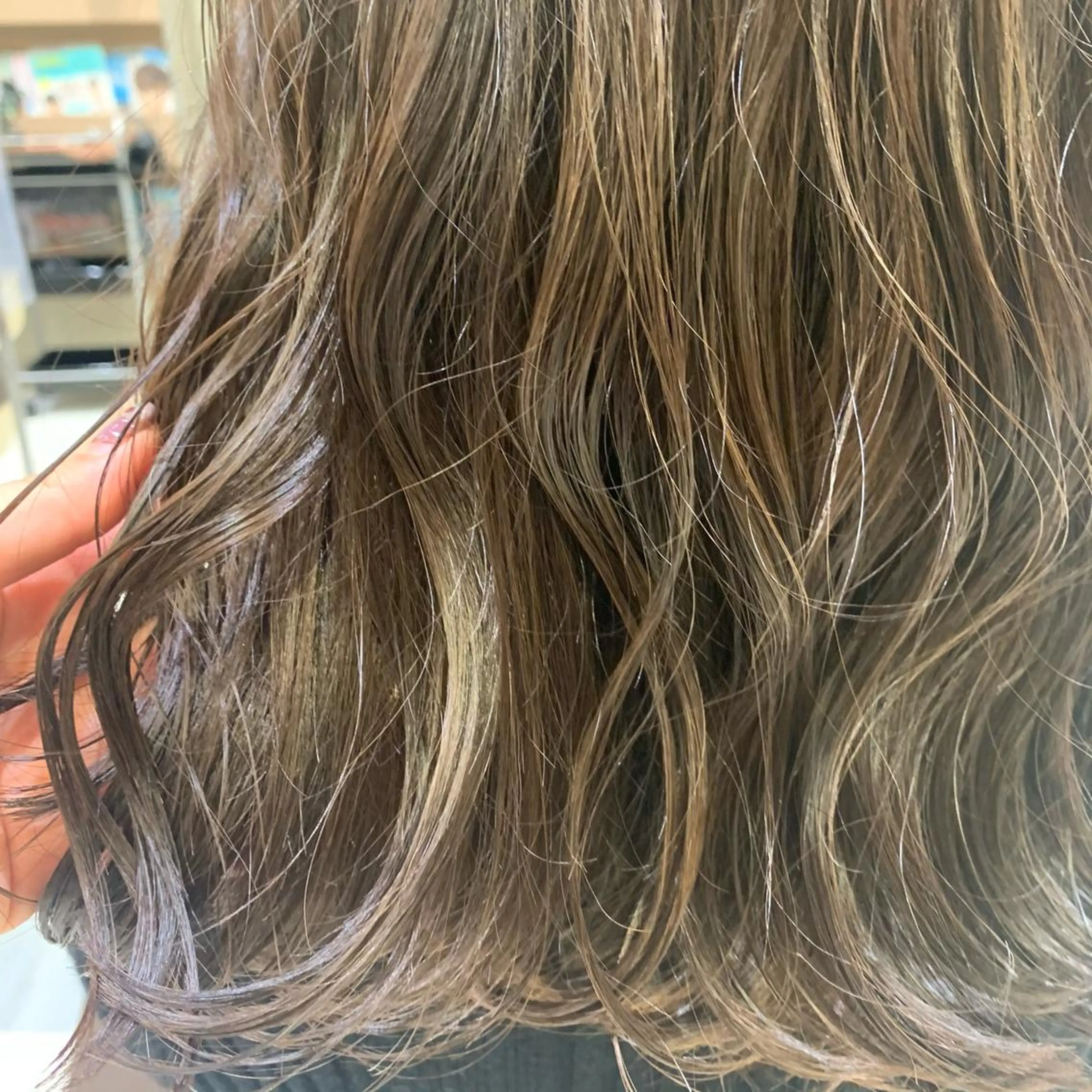 セミロング カラー ヘアアレンジ 小白井 由美のヘアスタイル