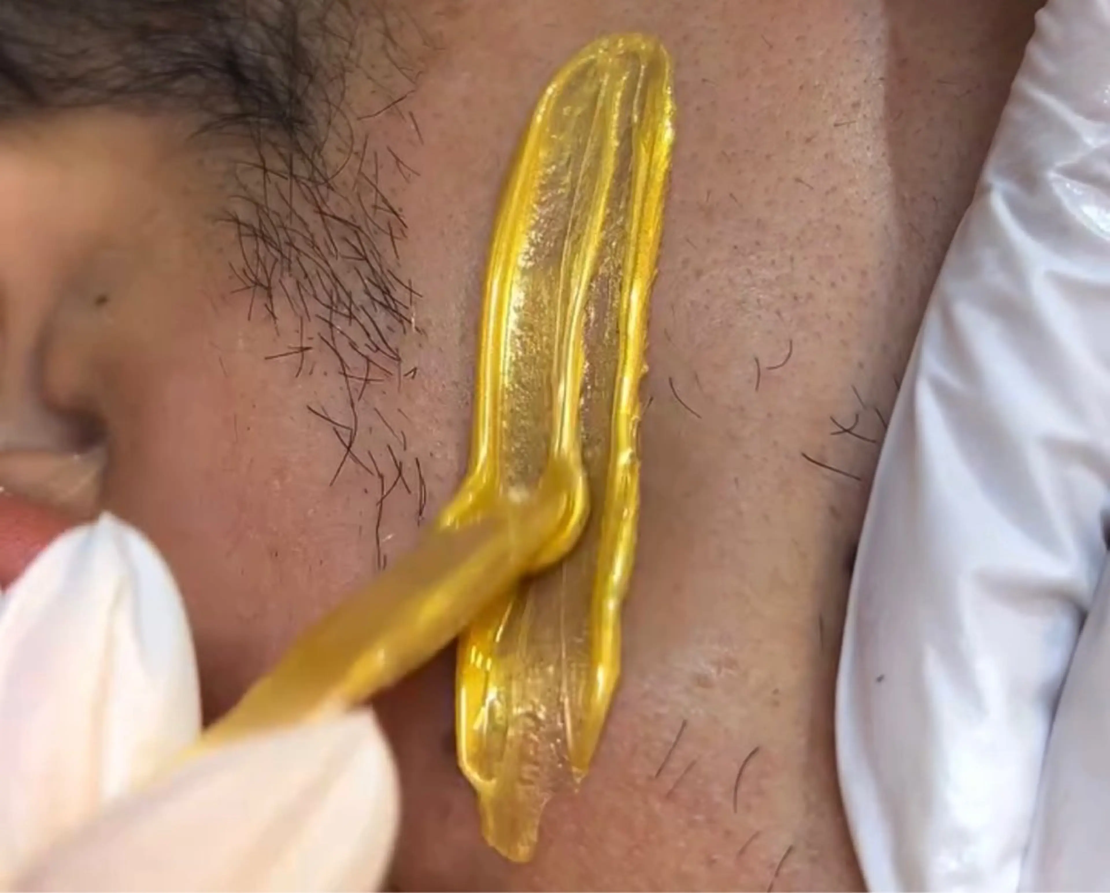 アイブロウ ワックス脱毛 その他(アイブロウ) LUMORA所属・OKA KAHOの眉毛・アイブロウイメージ