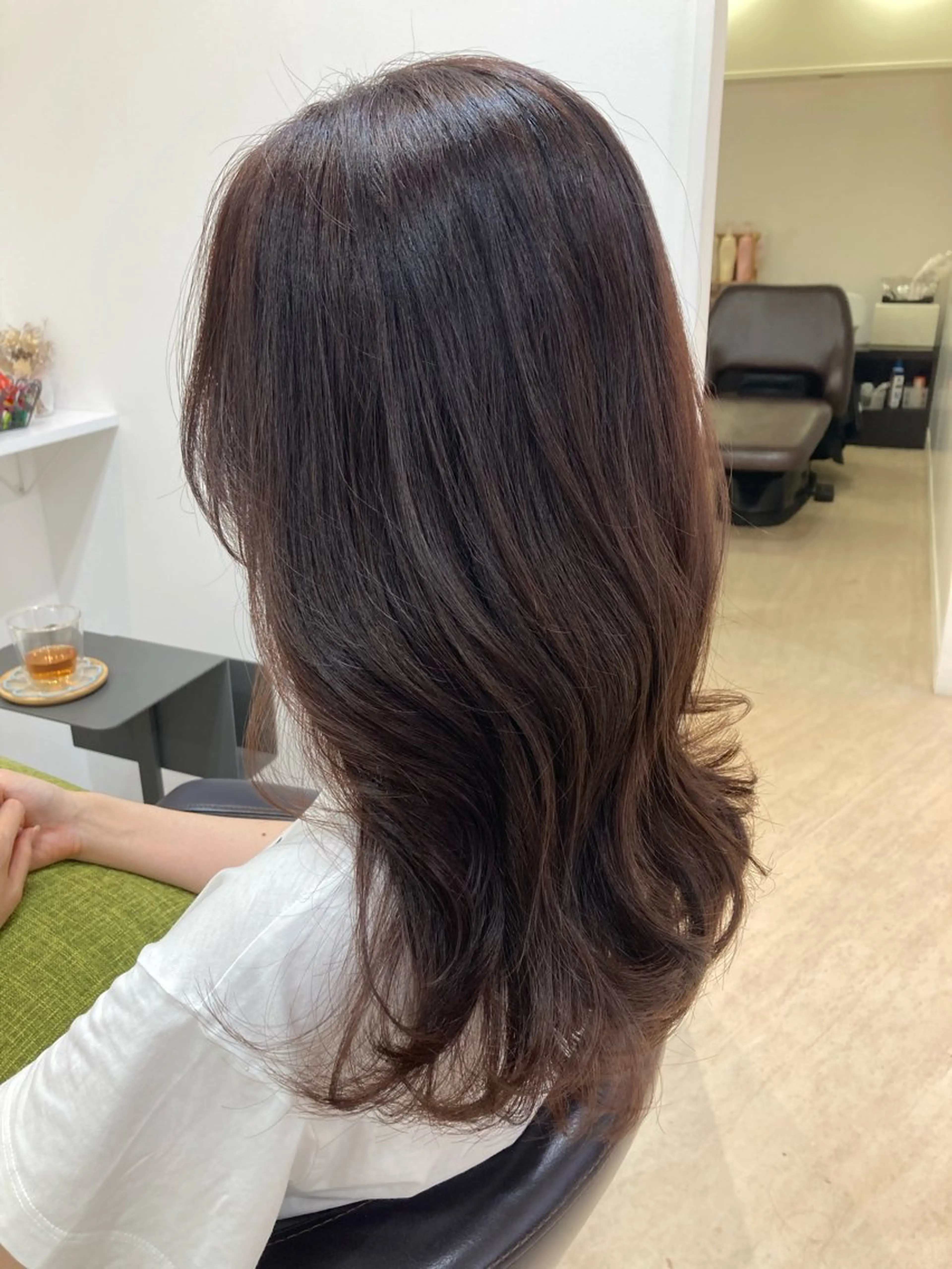 セミロング カラー 韓国風⭐️くびれヘア 🍀高津かえでのヘアスタイル