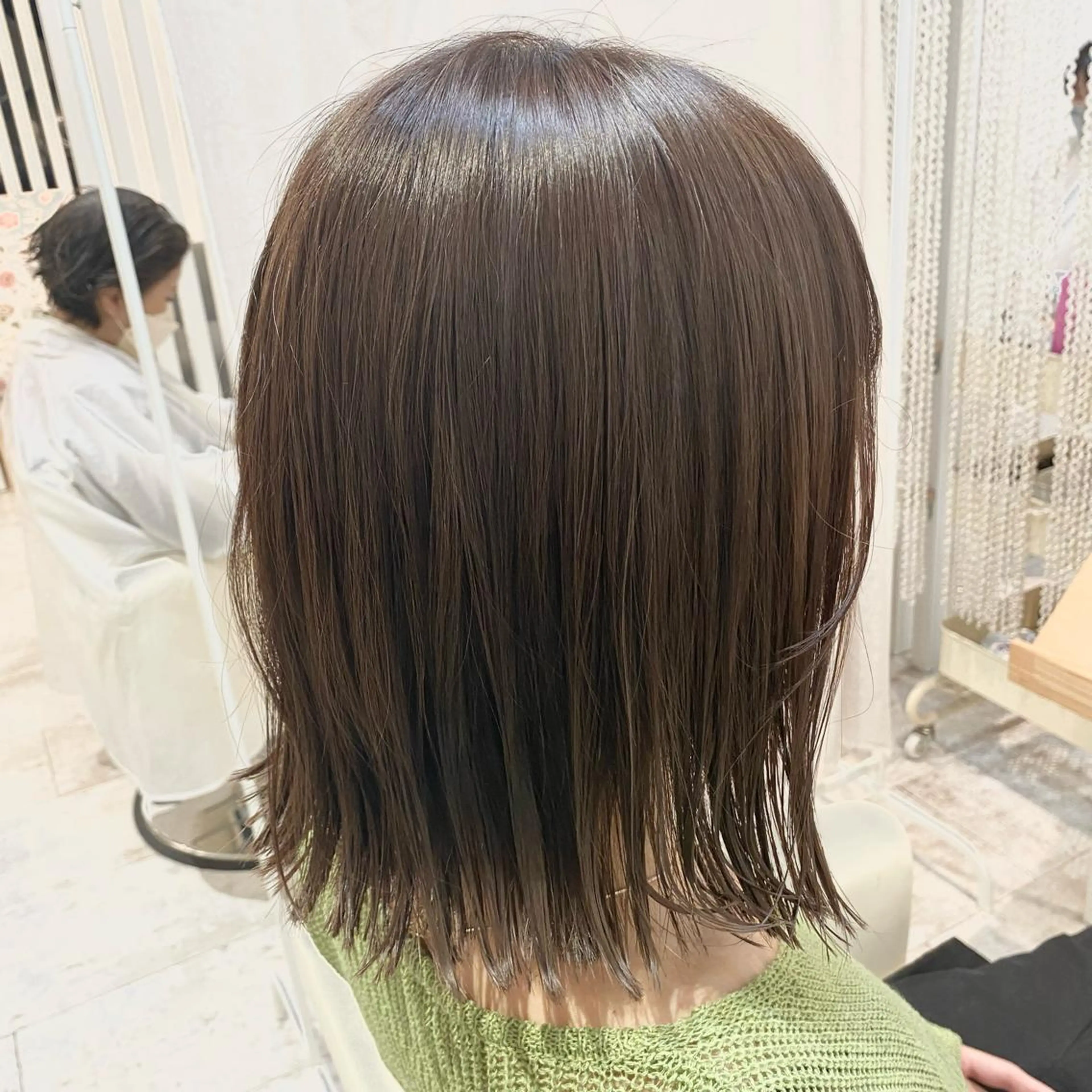 ミディアム ミディアムパーマ ハイライト 髪質改善 レイヤーカット 縮毛矯正 ブリーチなしWカラー /酸性ストレート河本のヘアスタイル