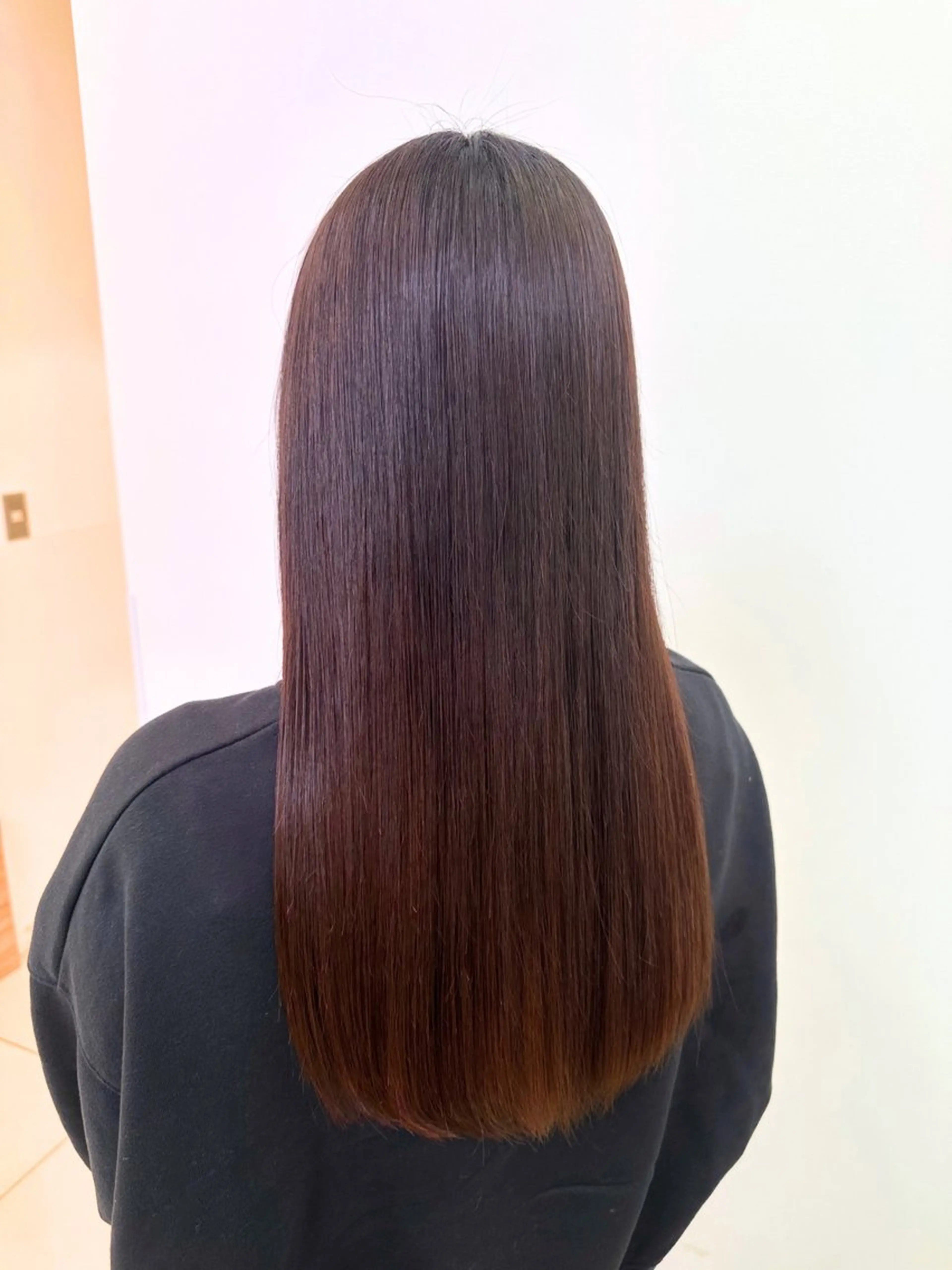 ロング 髪質改善ストレート インナーカラーハズキのヘアスタイル