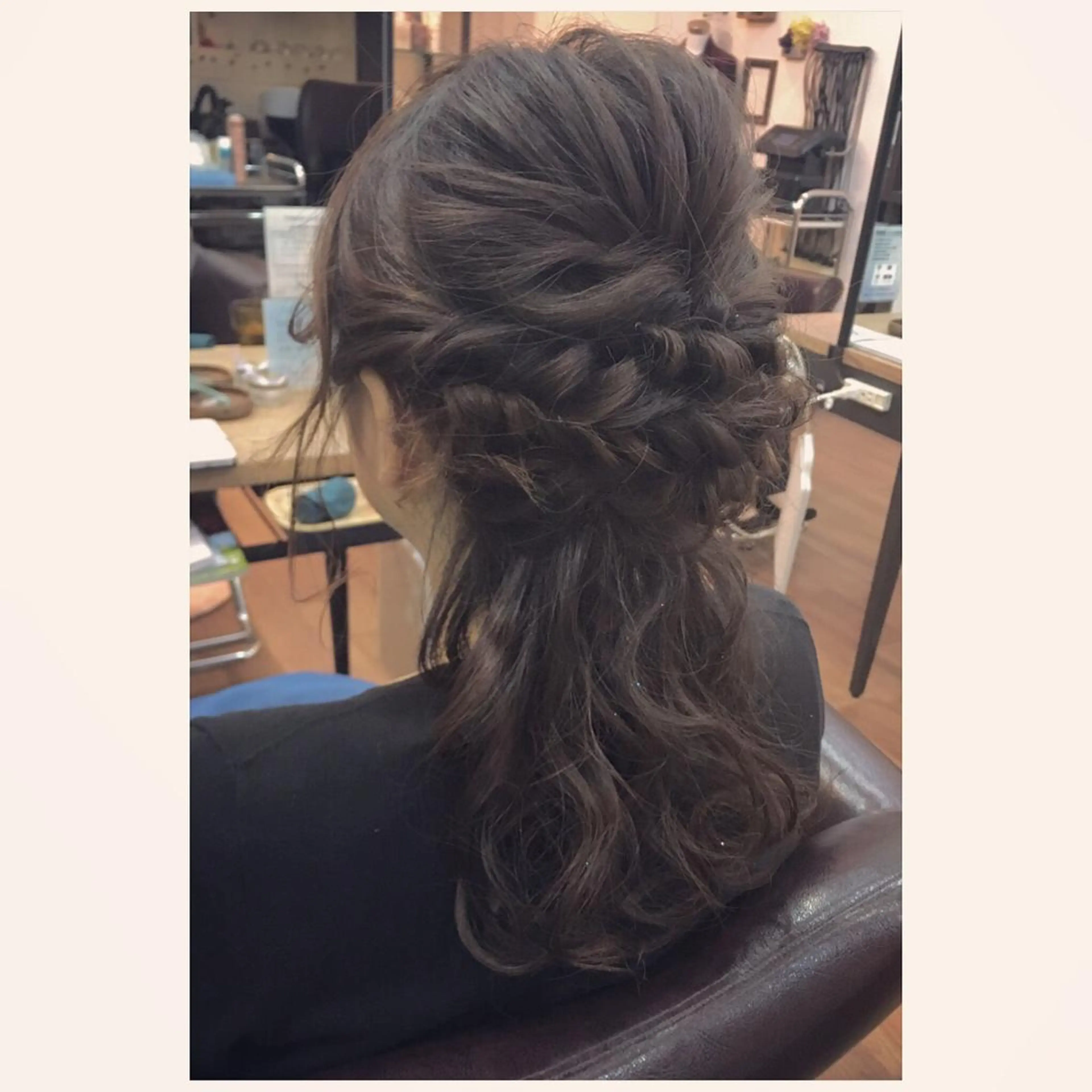 ヘアアレンジ ハーフアップ 内藤 まどかのヘアスタイル