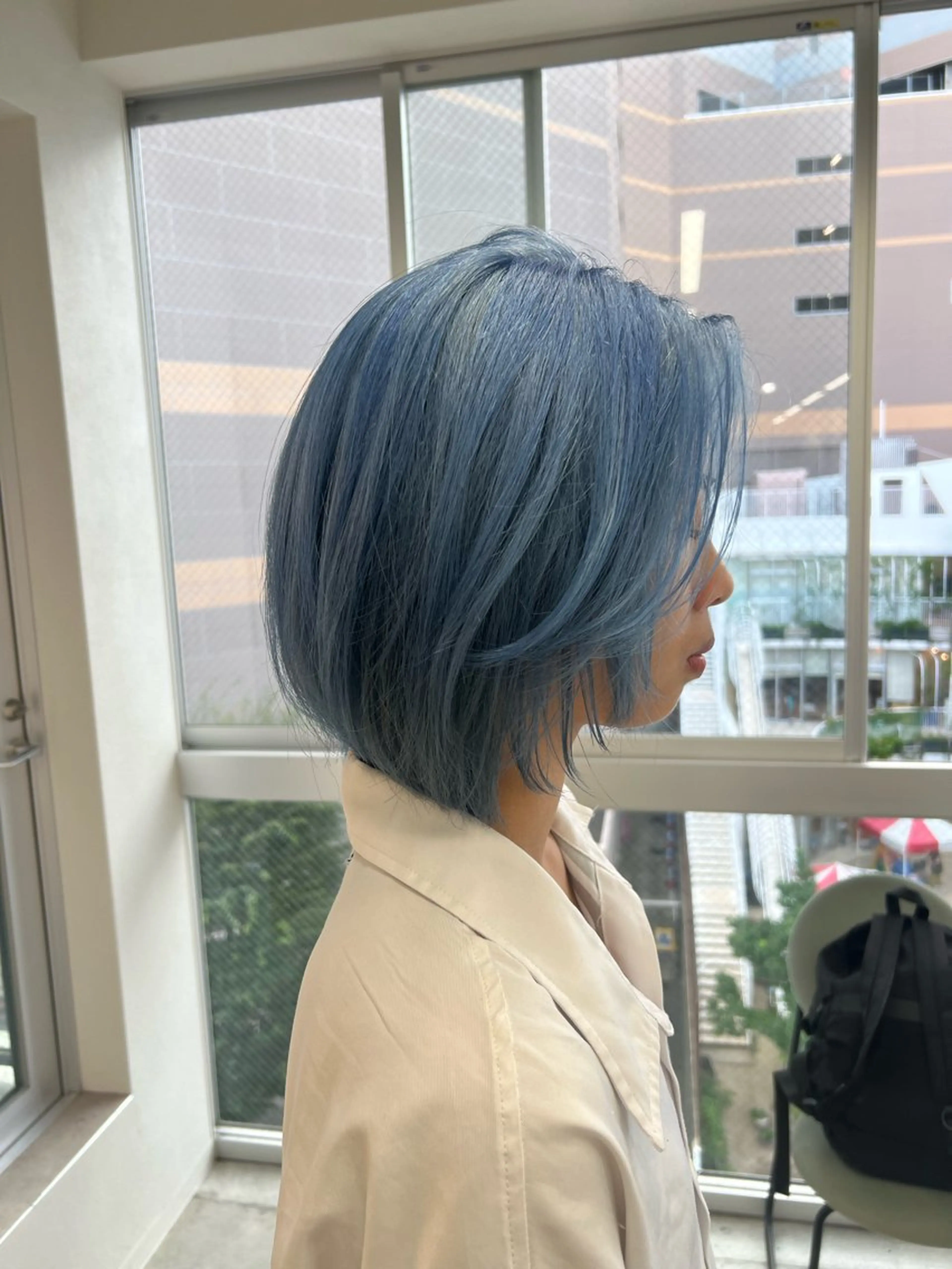 ミディアム ヘアカラー maya レイヤーカットのヘアスタイル