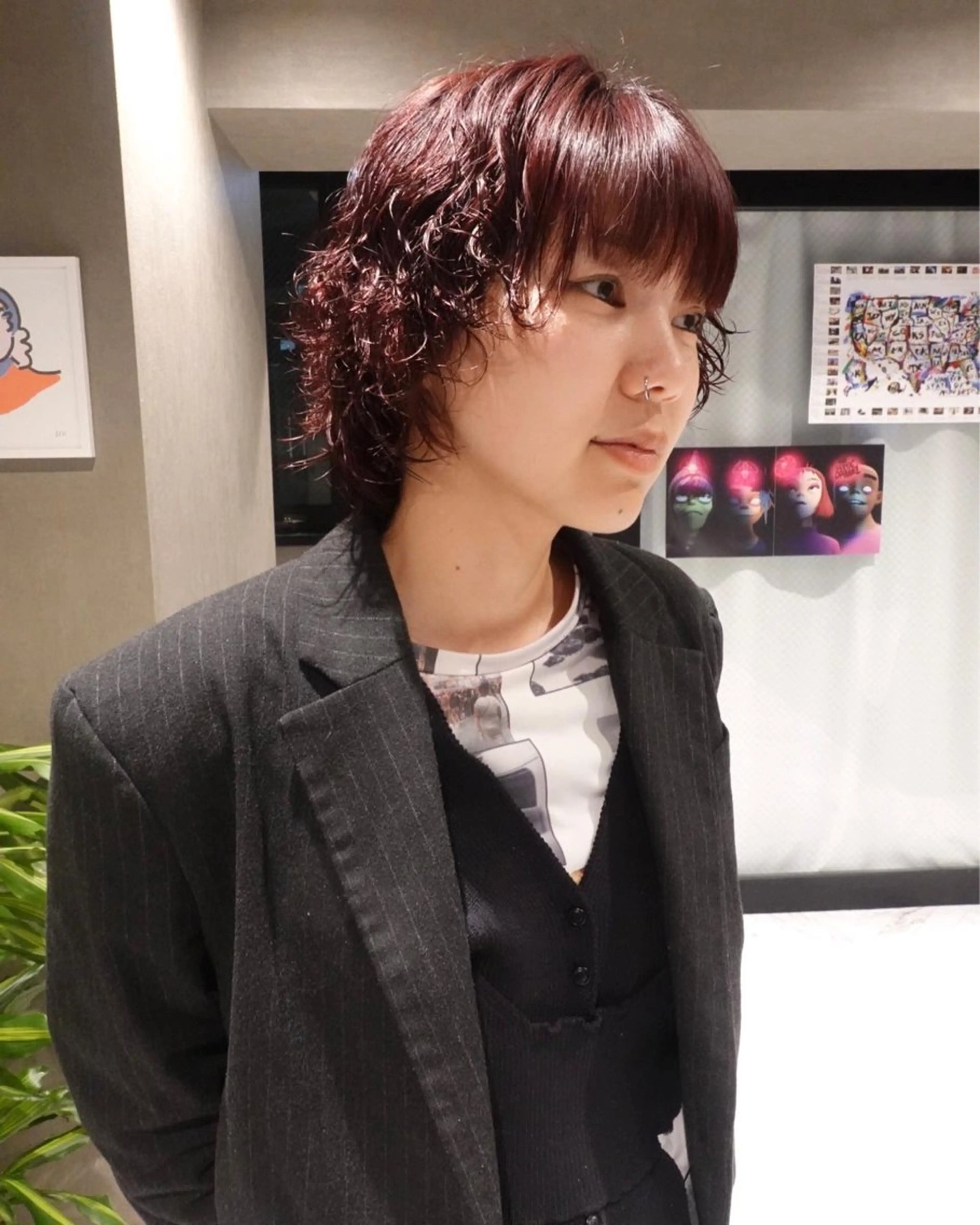 ショート カラー パーマ ブリーチ ボルドーカラー ブリーチなしカラー ヘアカラー トリートメント さと ちはるのヘアスタイル