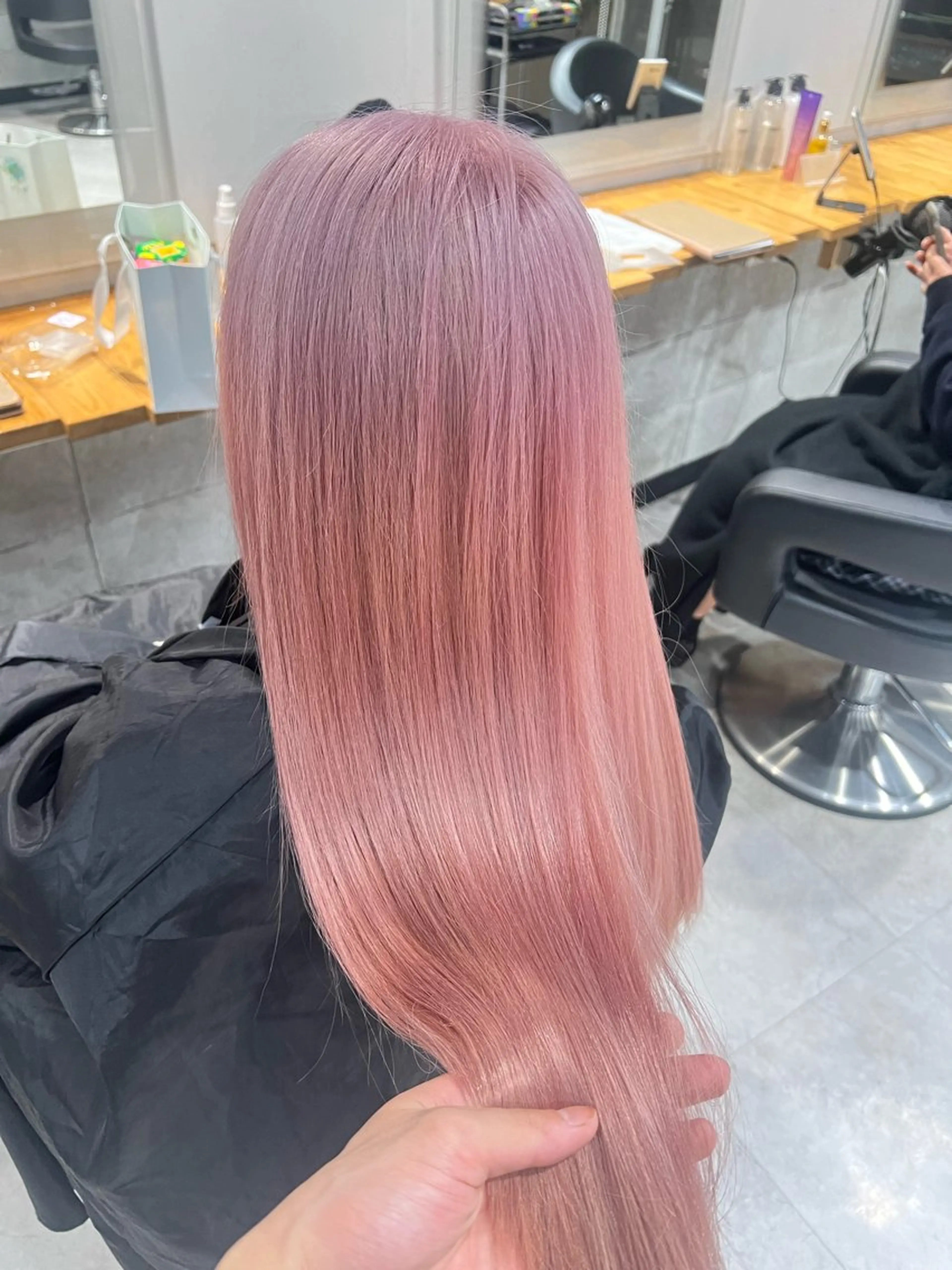 ロング カラー ハイトーンカラー 髪質改善 トリートメント 透明感×似合わせ ピンクヘアsyuyaのヘアスタイル